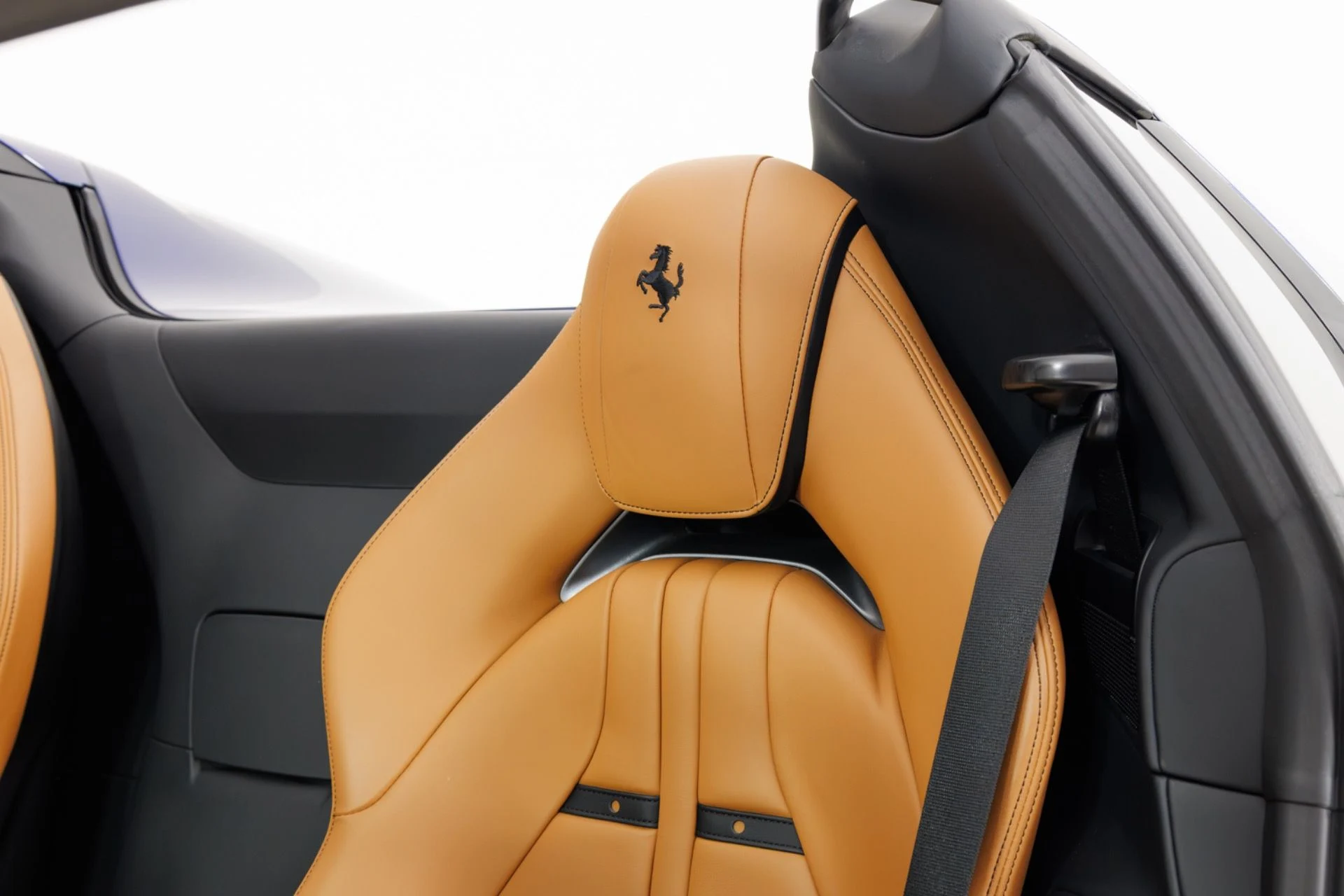 mph018_1326354711_Used_2021_Ferrari_812_GTS_1786404012_574f4e7fdf