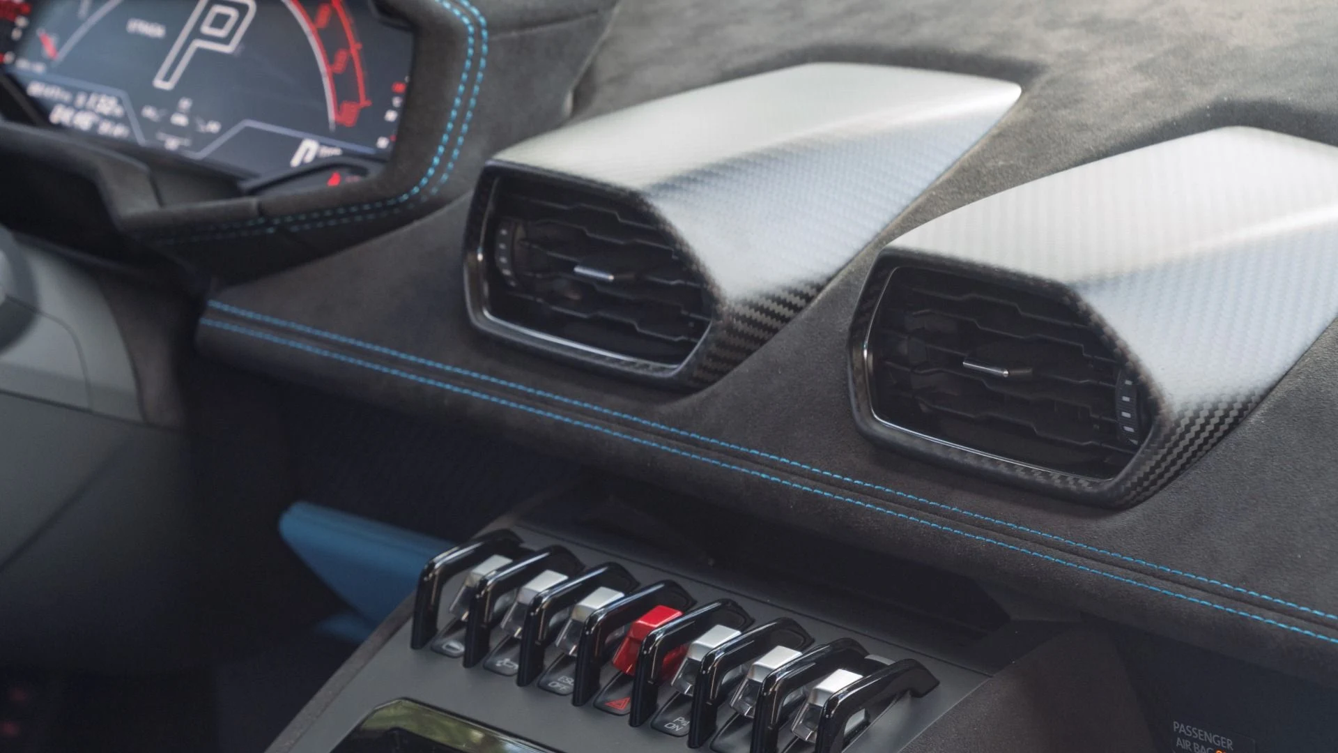 mph018_1335902153_Used_2024_Lamborghini_Huracan_Tecnica_1759423275_e26a845989