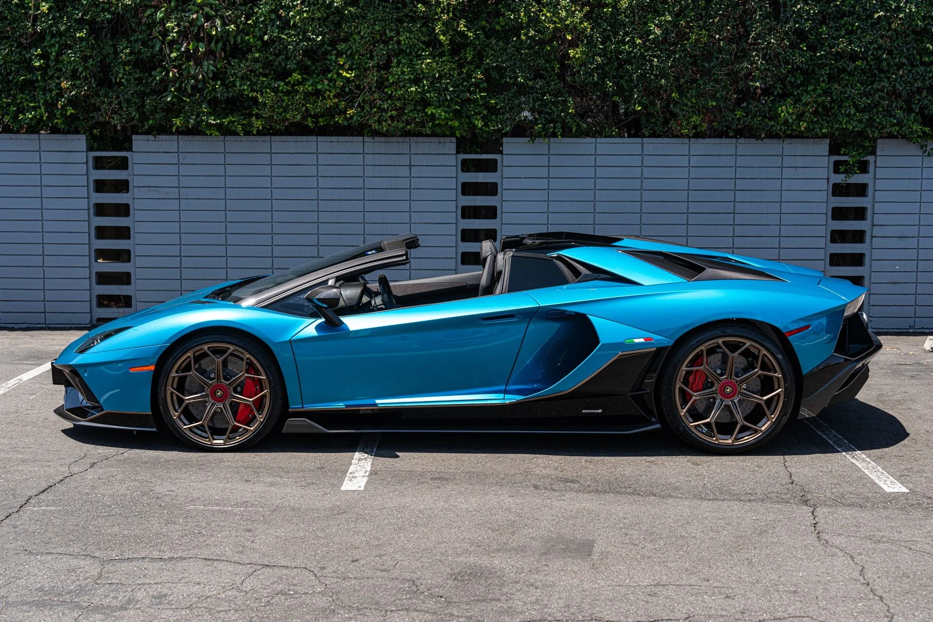 mph018_1337472662_Used_2022_Lamborghini_Aventador_LP_780_4_Ultimae_1755037008_02c8cade9f