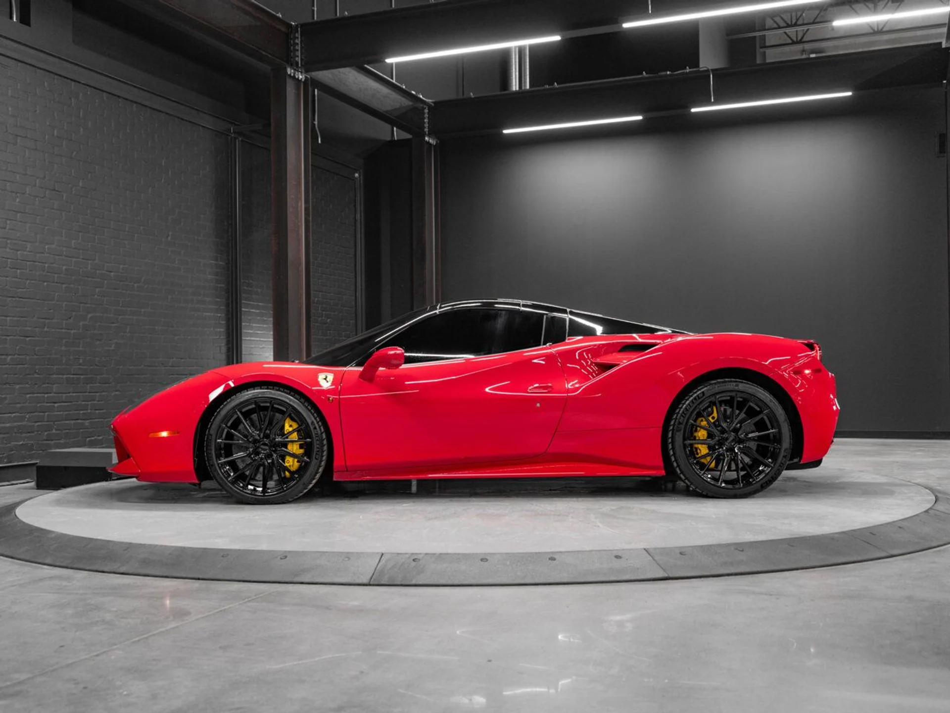 mph018_1350291567_ferrari_488_spider_2018_80c6b1cd16
