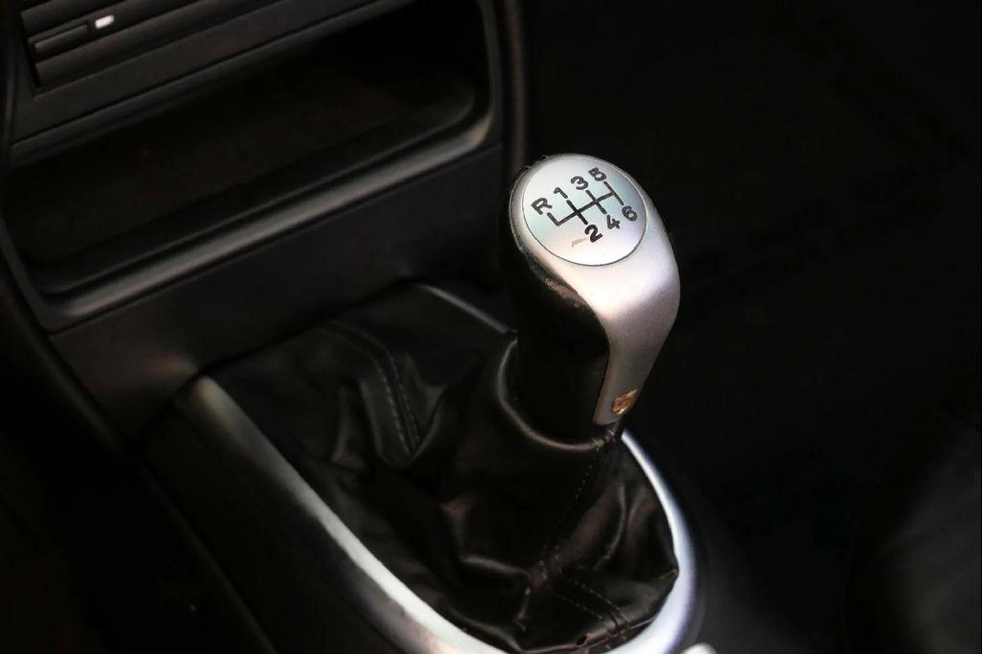 mph018_1358885635_y_N_0_51e_X_C_Vh_Si9_HBSXM_4_PWSYM_224bec46fe