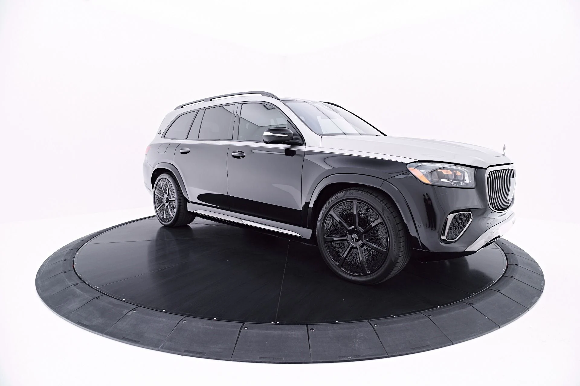 mph018_1362638981_Used_2024_Mercedes_Benz_GLS_Maybach_GLS_600_1781826004_88537bc7f8