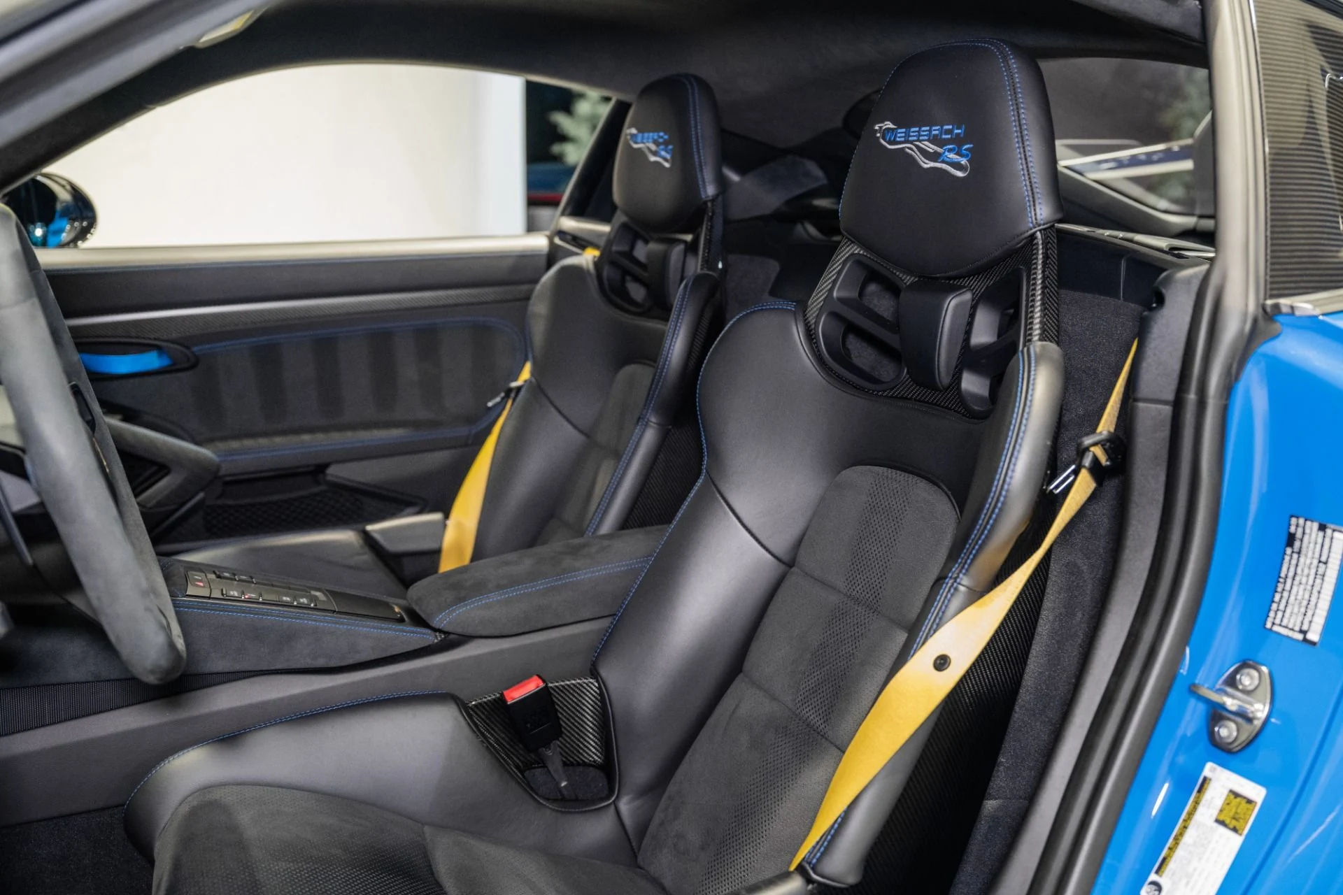 mph018_1366421260_Used_2023_Porsche_718_Cayman_GT_4_RS_1776783912_d2936592a0