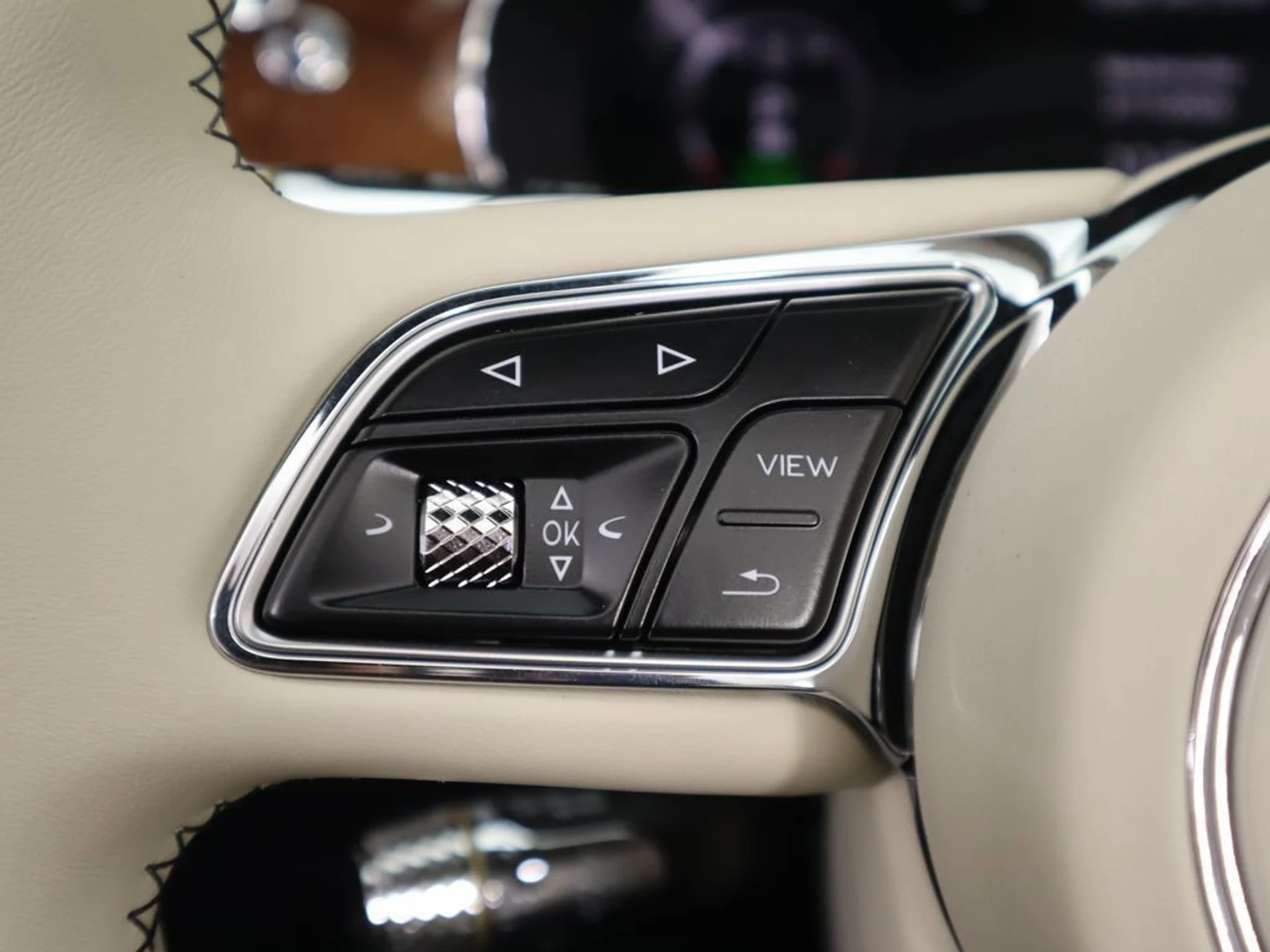 mph018_1371566042_new_2026_bentley_continental_gtc_8119_22981514_19_1024_78c2035608