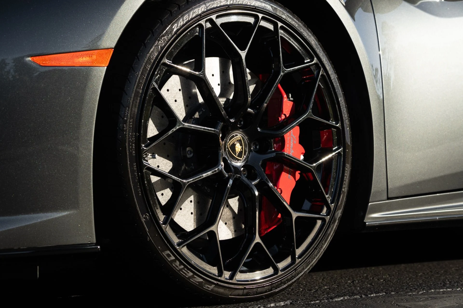 mph018_1372601150_Used_2020_Lamborghini_Huracan_EVO_1769630384_1b958e447e