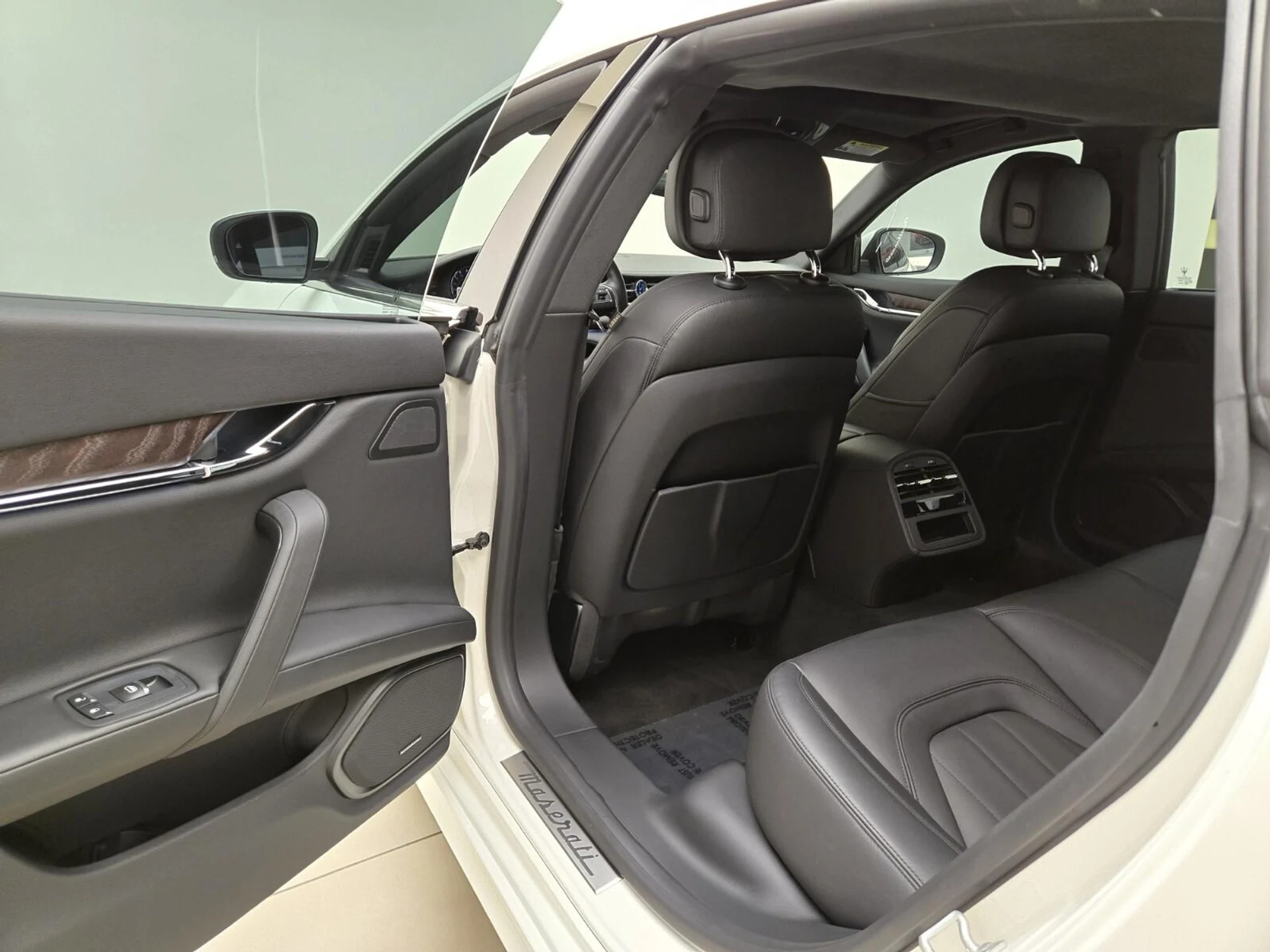 mph018_1377702795_Used_2023_Maserati_Quattroporte_GT_1777355972_1b8342d07e