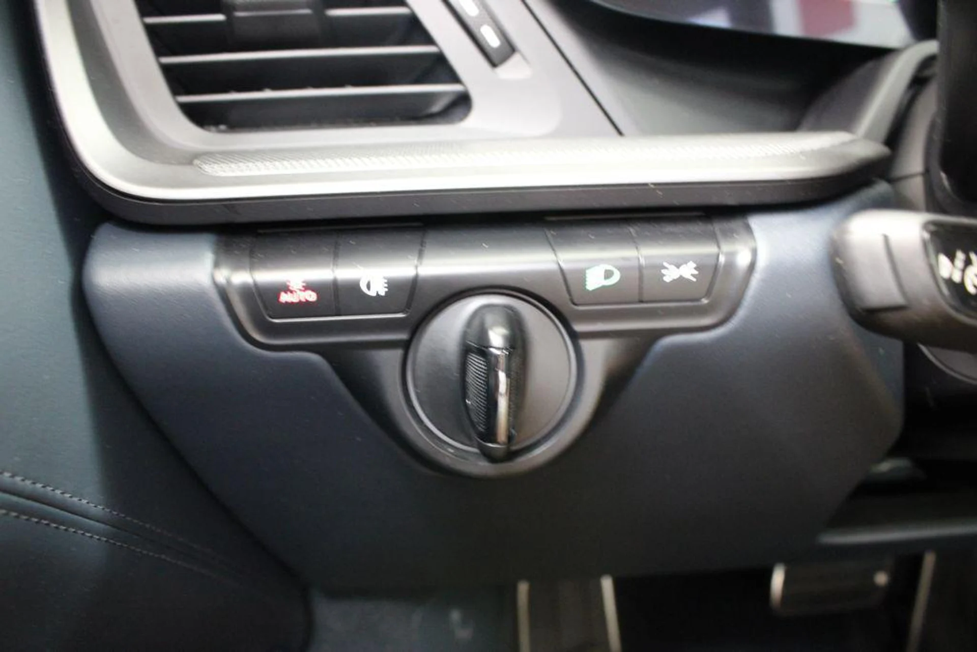 mph018_138335332_v_P_Go8_B1ssaqr_LFZ_8_Zc_Ugms_Wq_BA_6243c923c5