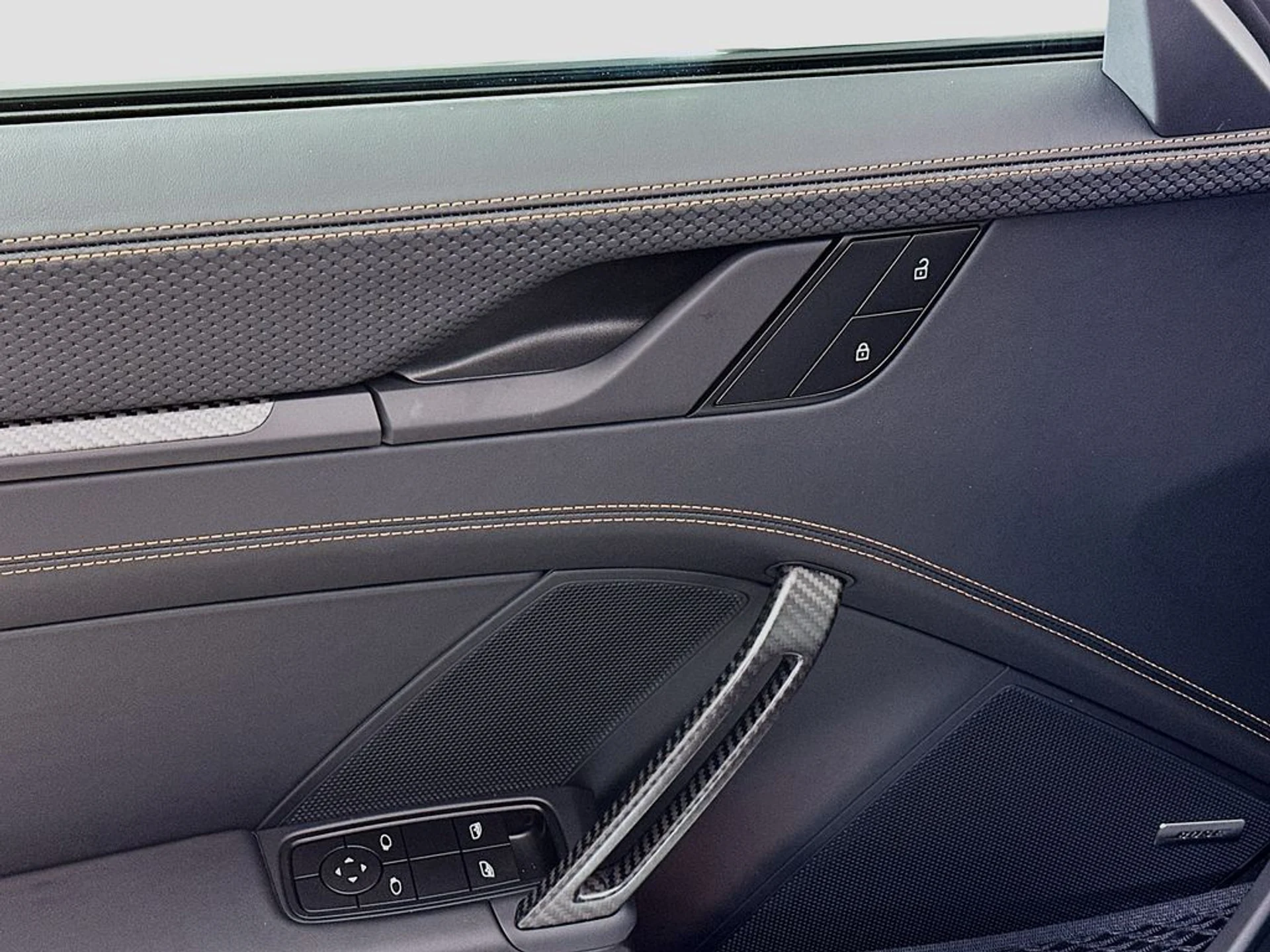 mph018_1385259961_8a3eda675030ff9f74d67f8f78b2298cx_5241bf7e41