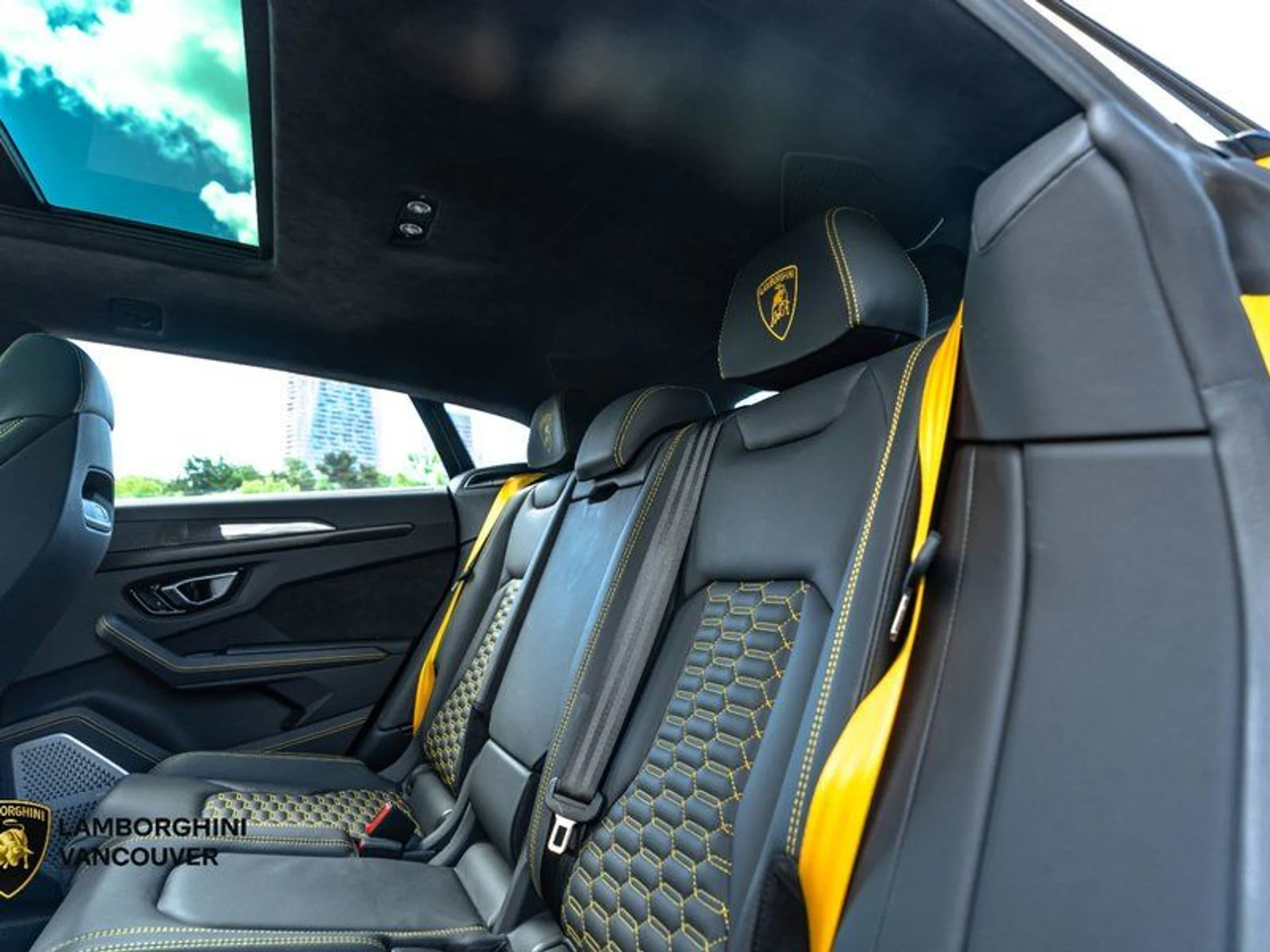 mph018_138635515_38088919_07992_2024_lamborghini_urus_019_fe46dd99a3
