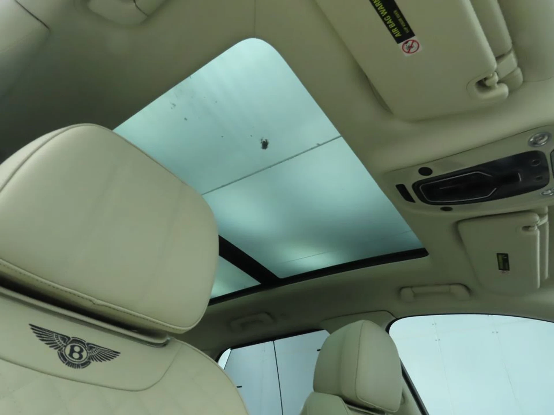 mph018_1406003605_used_2019_bentley_bentayga_v8awd_8119_22979397_19_1024_b41bac1a1d