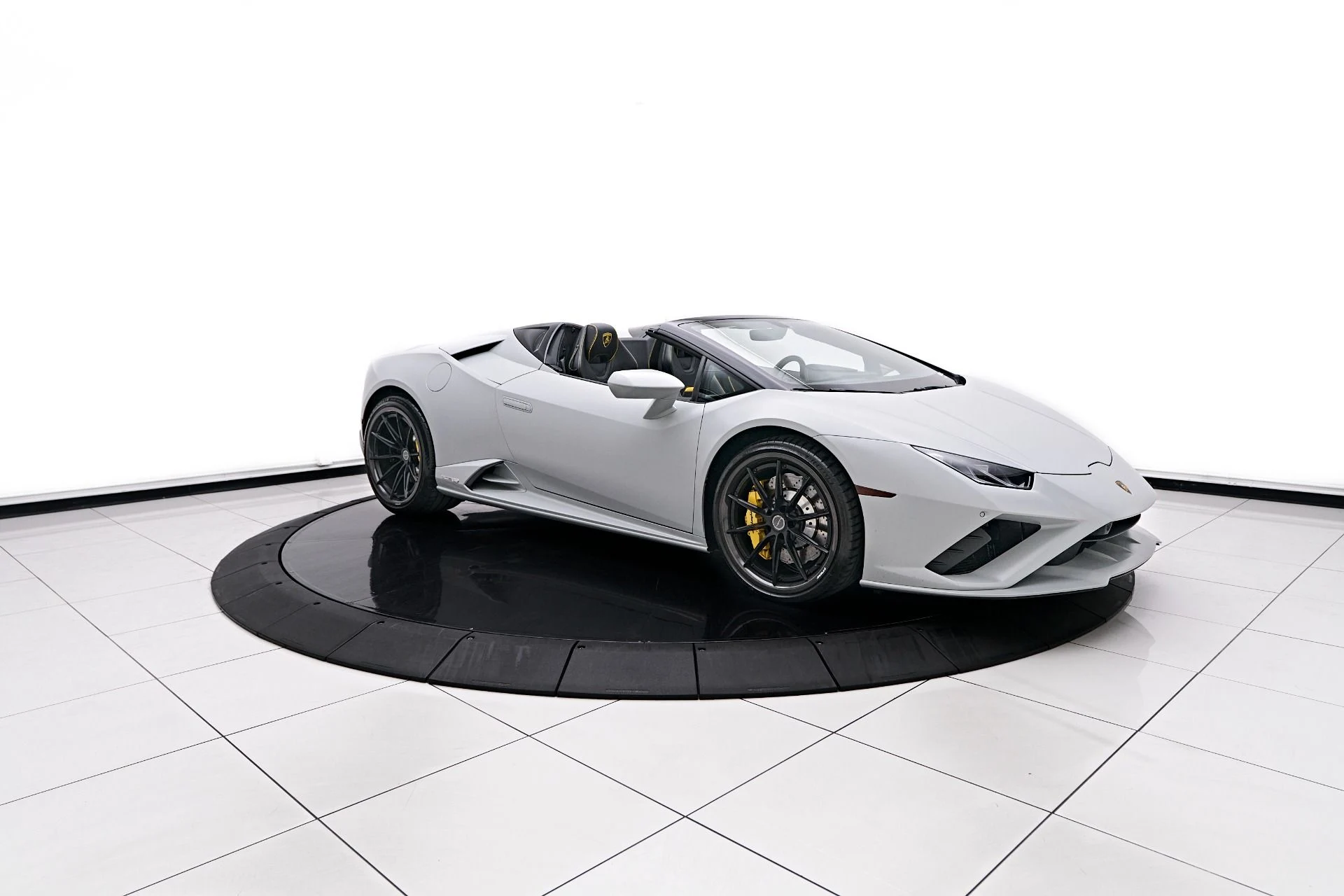 mph018_1417438767_Used_2021_Lamborghini_Huracan_EVO_Base_1754524536_4f8eff8f8d