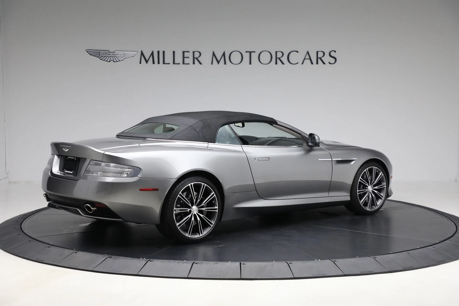 mph018_1423928366_Used_2015_Aston_Martin_DB_9_Volante_1966d8d330