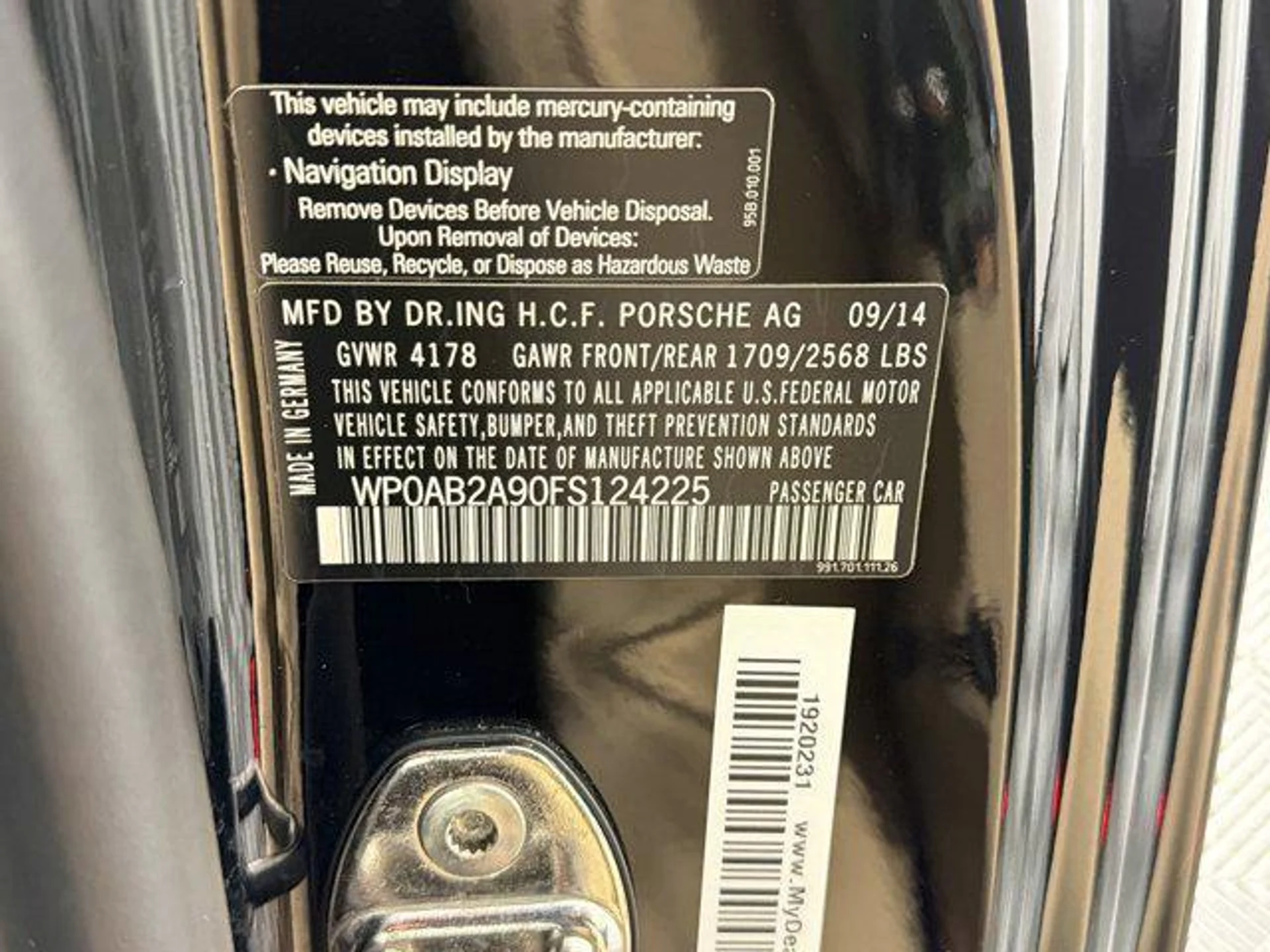 mph018_1445230782_Z0i_Ra8j76bqir_LPMIL_6_Ydm4hxo_Y_330321e0a7