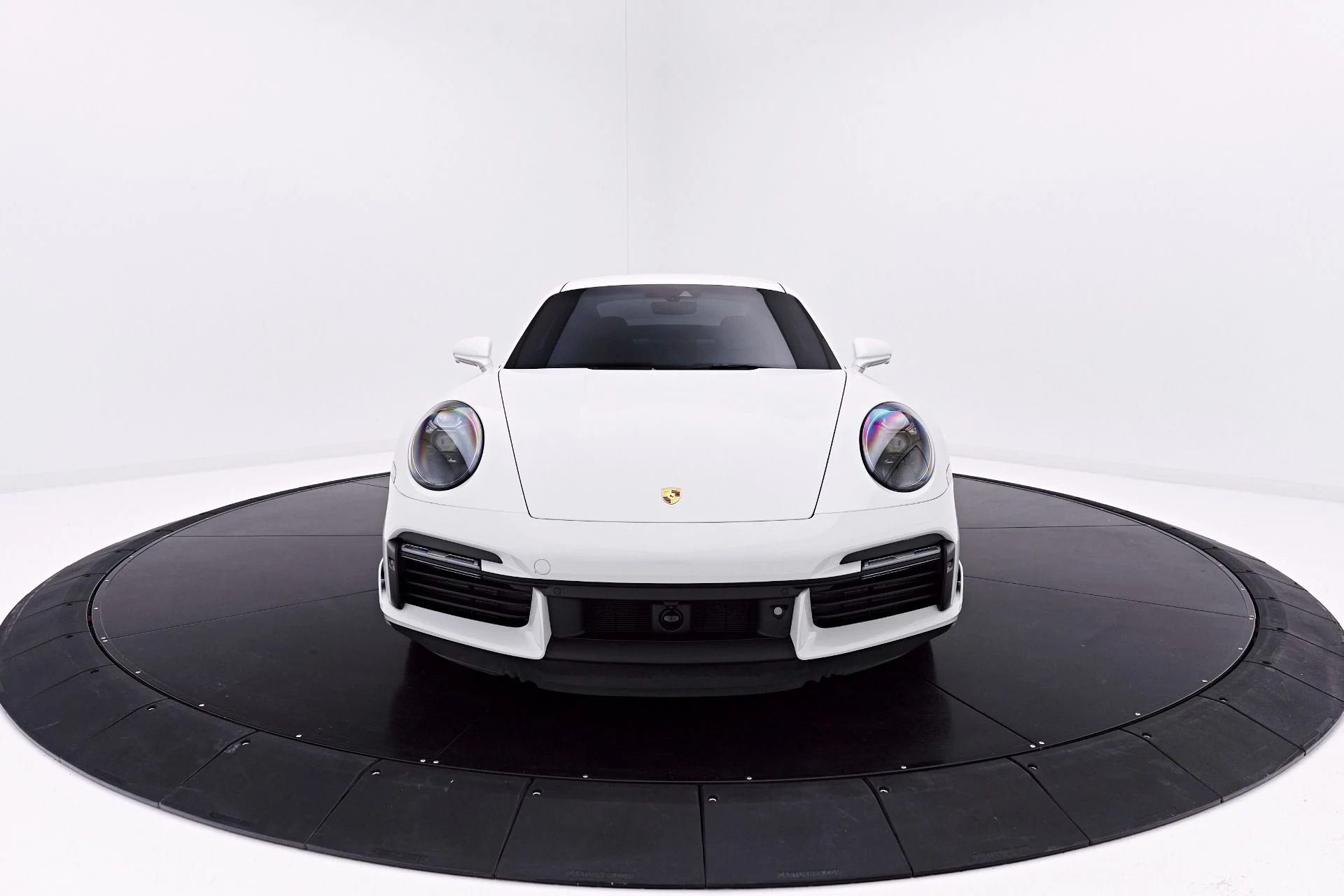 mph018_1465960857_Used_2024_Porsche_911_Turbo_S_1777505236_54548ead9d