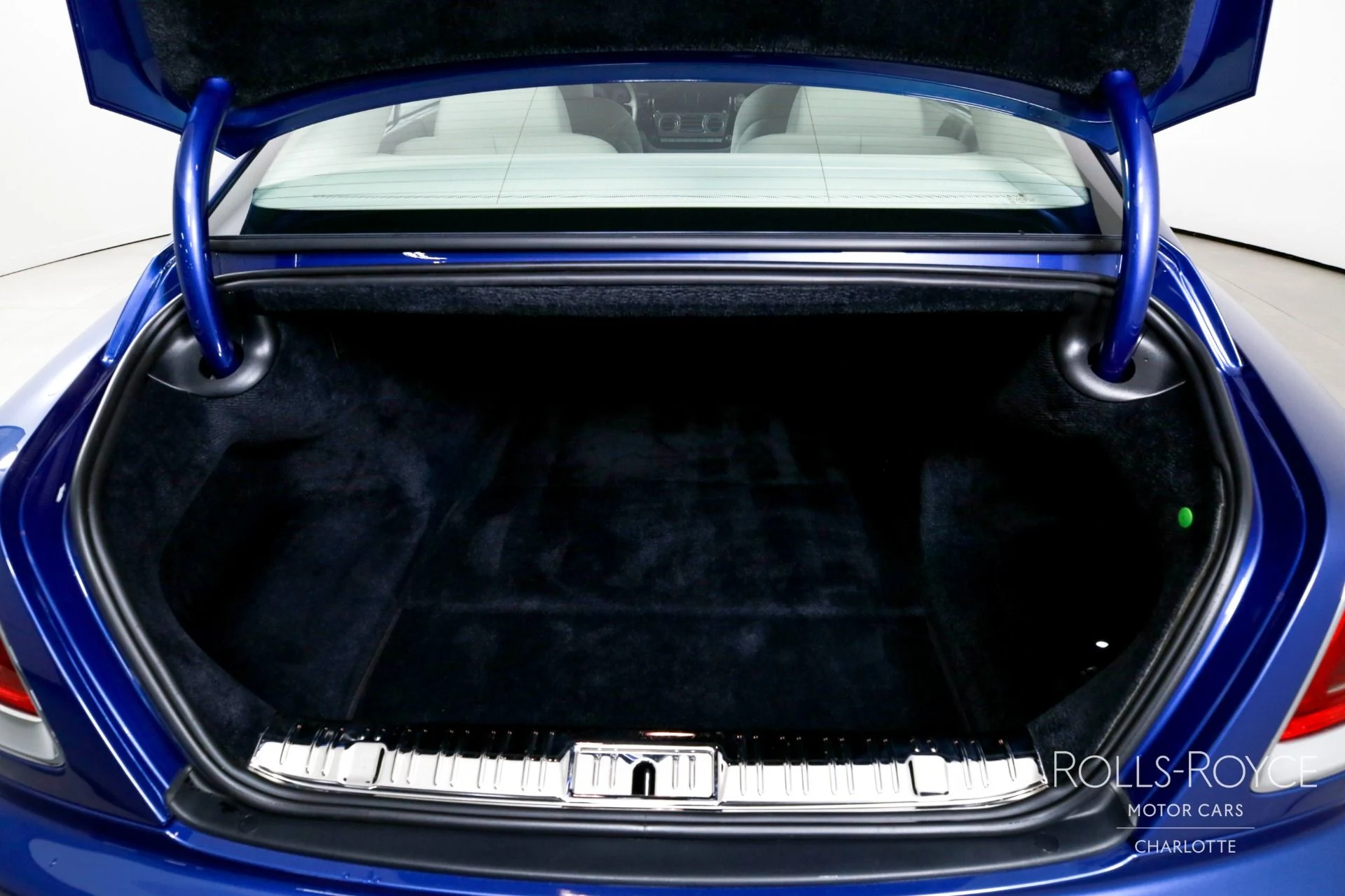 mph018_1482645132_Used_2019_Rolls_Royce_Wraith_1771362503_6a19a1142d