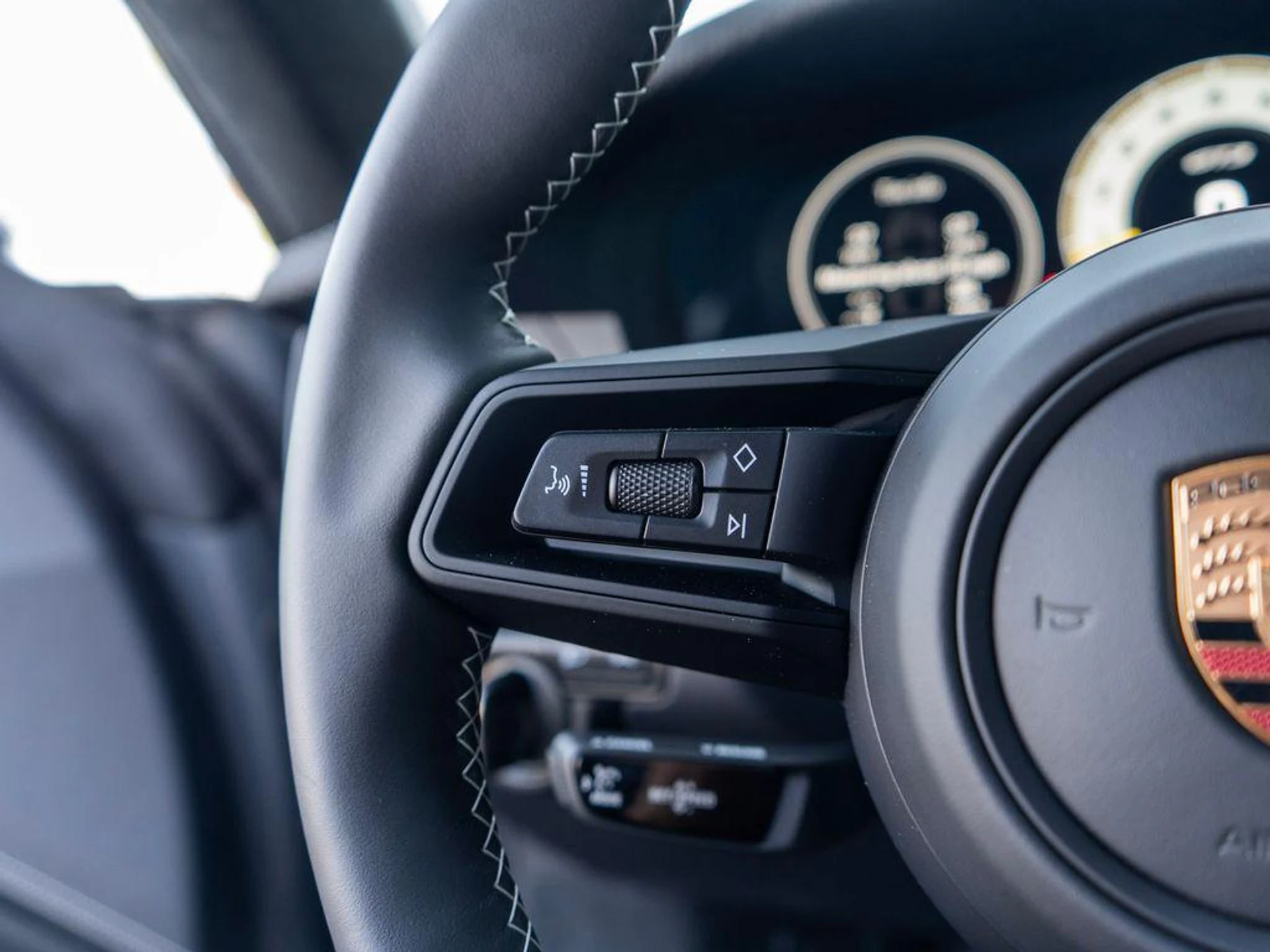 mph018_1488520423_8iwigvhyg_W8hop_Aj_Vhta_QO_8_Ga_JU_8a2c18a458