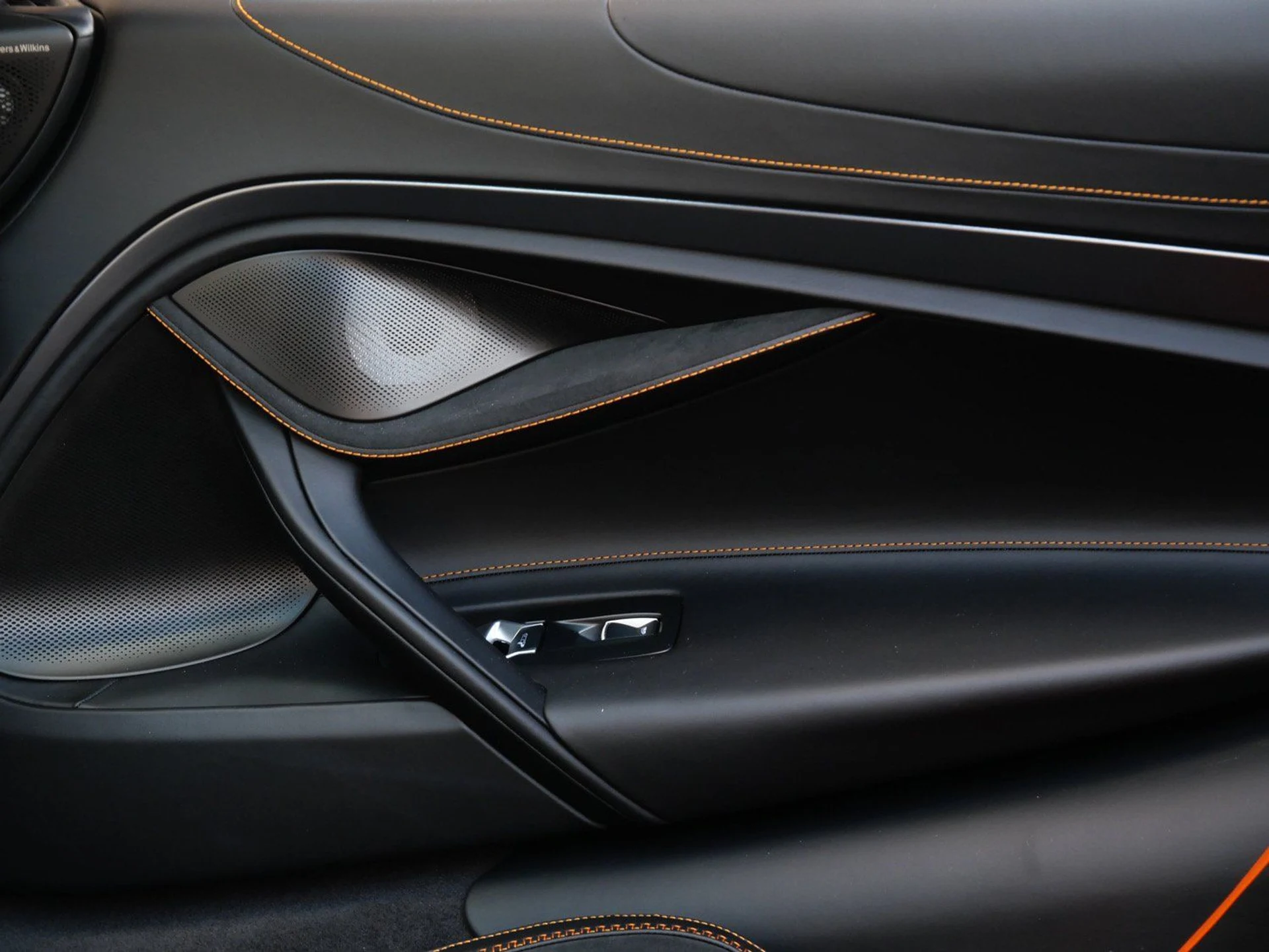 mph018_1491548655_0f56411600a7a6176b52da18e04af6cex_697ec70b34