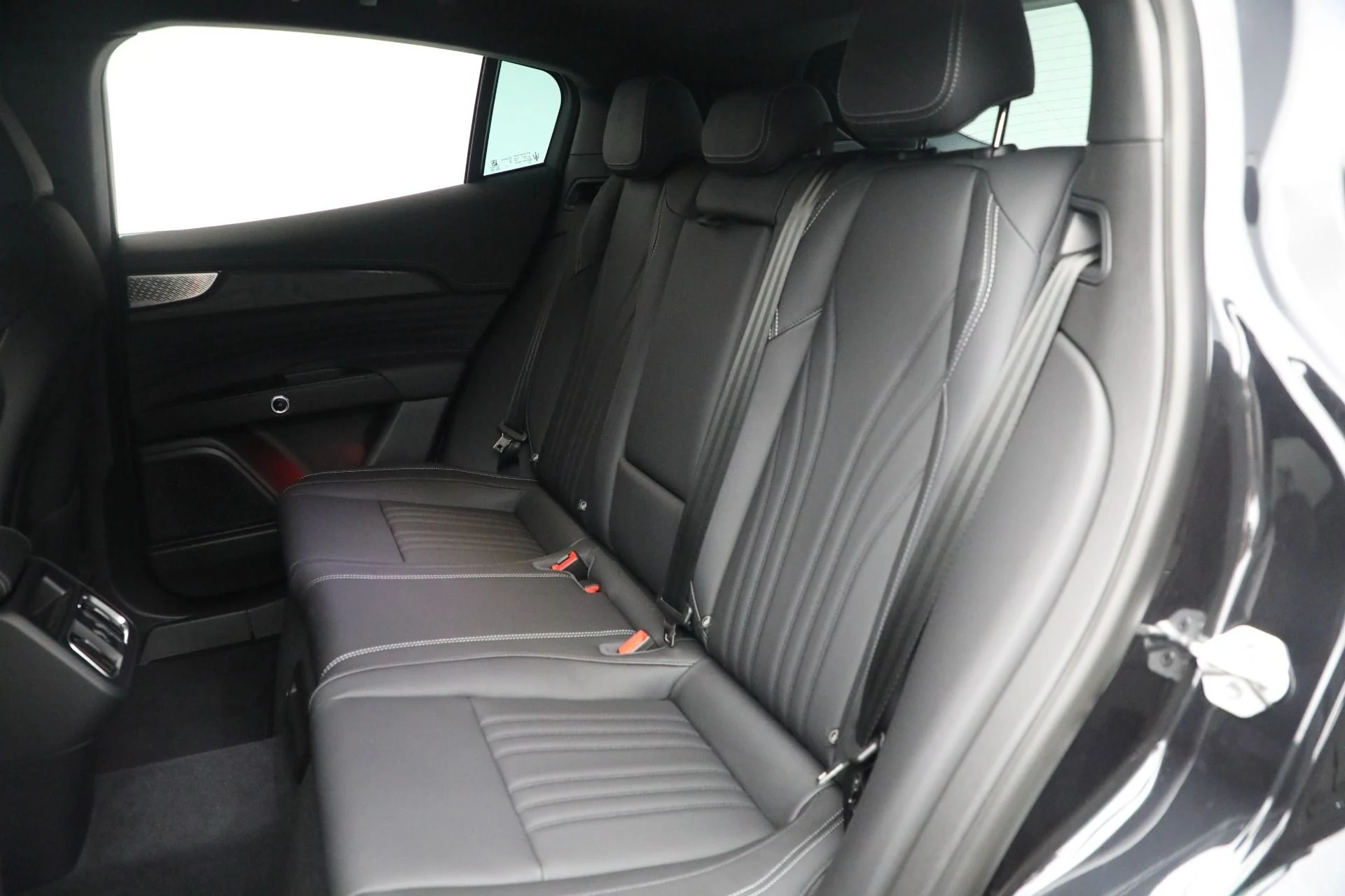 mph018_149540460_New_2025_Maserati_Grecale_66635e6a27