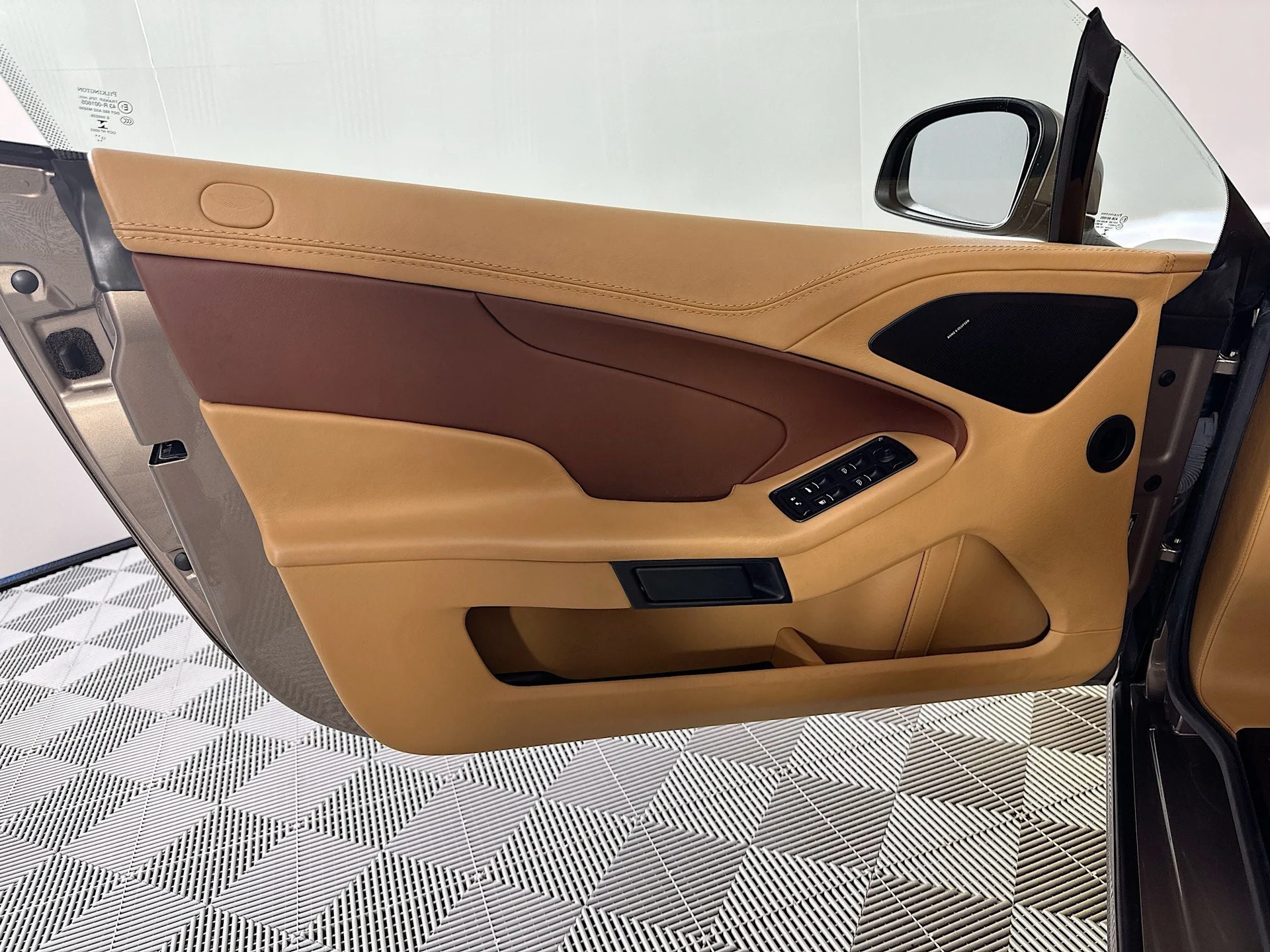 mph018_1510175113_19_21ec3da1cd