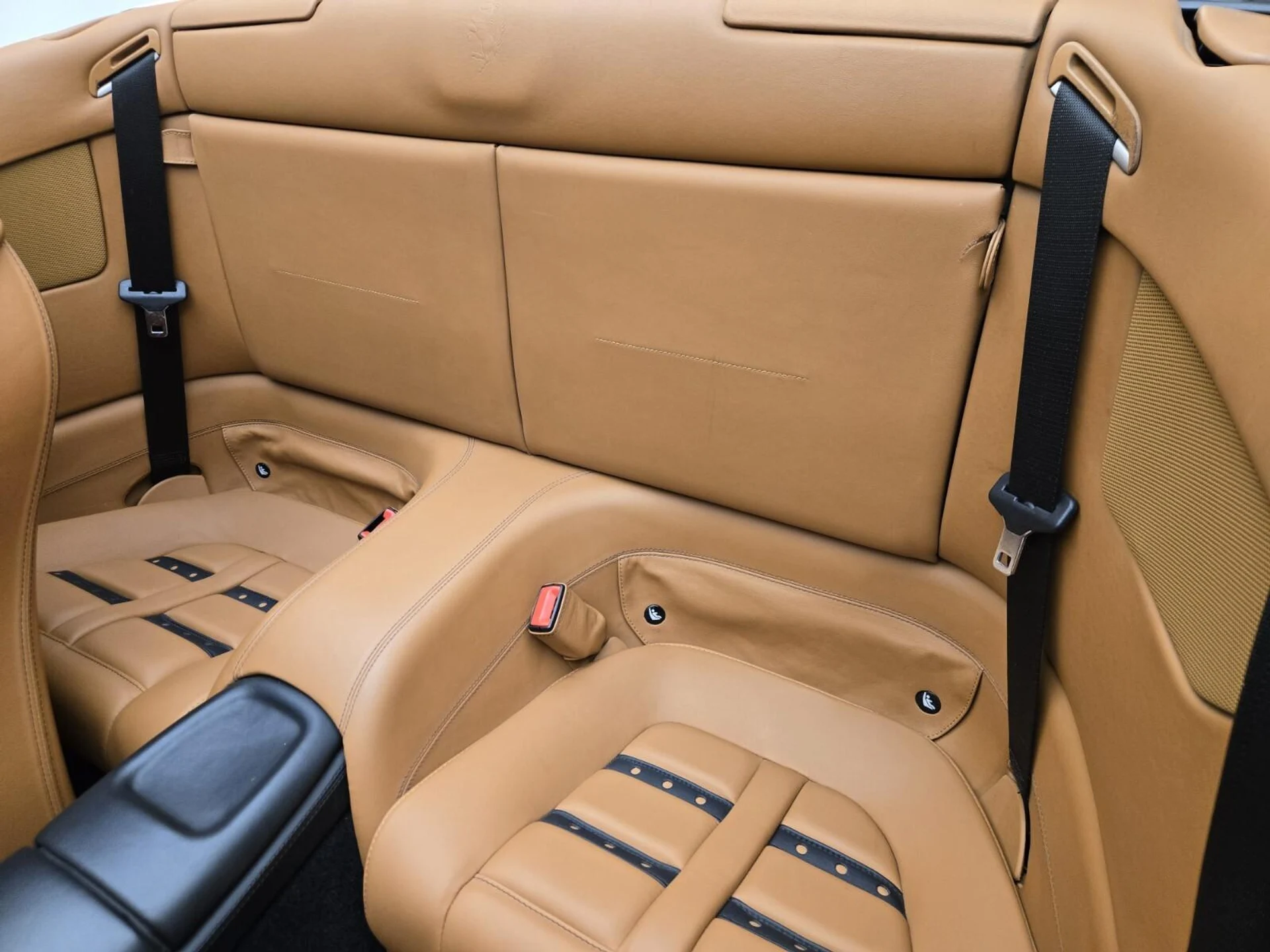 mph018_1520516433_Used_2012_Ferrari_California_1753249603_32fb02996d