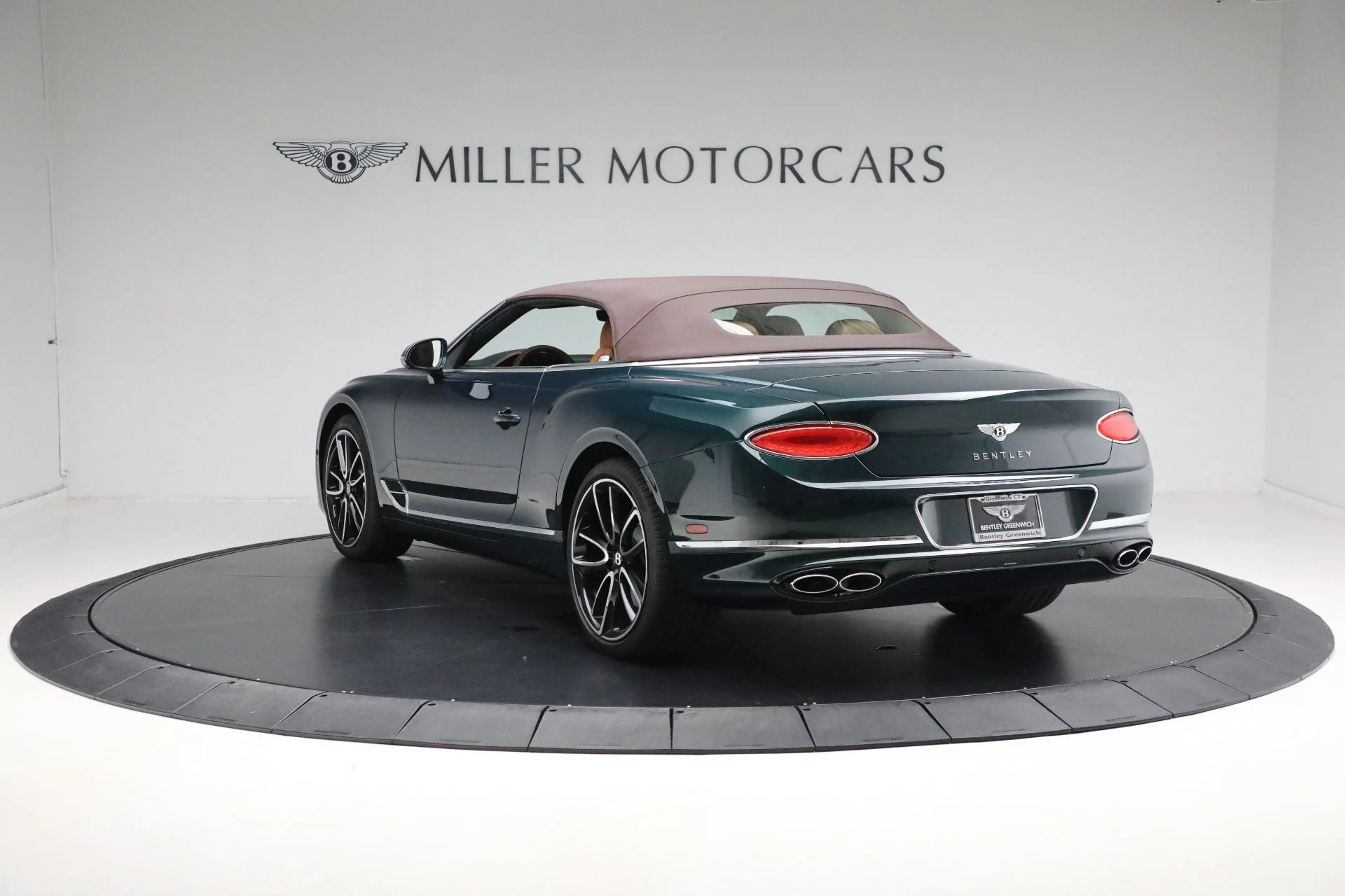 mph018_153023246_New_2024_Bentley_Continental_GTC_V8_415580b487