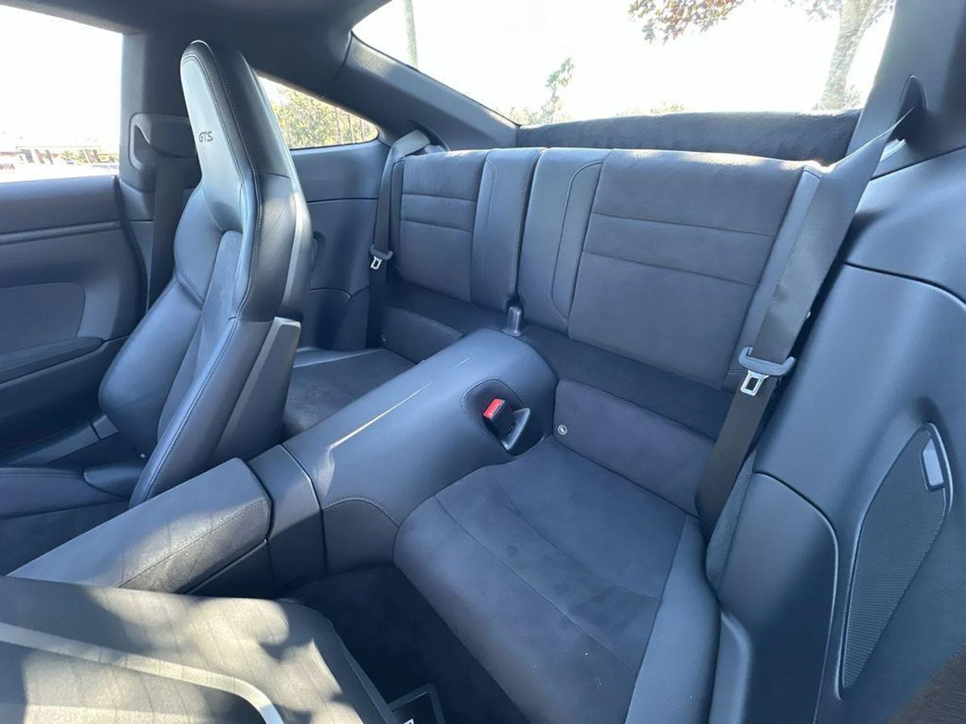 mph018_153045745_CSXDH_Hk_Rs_Mbmg_H_Vcnf_D_Fx_Zy_8_Ls_4538acaa4f