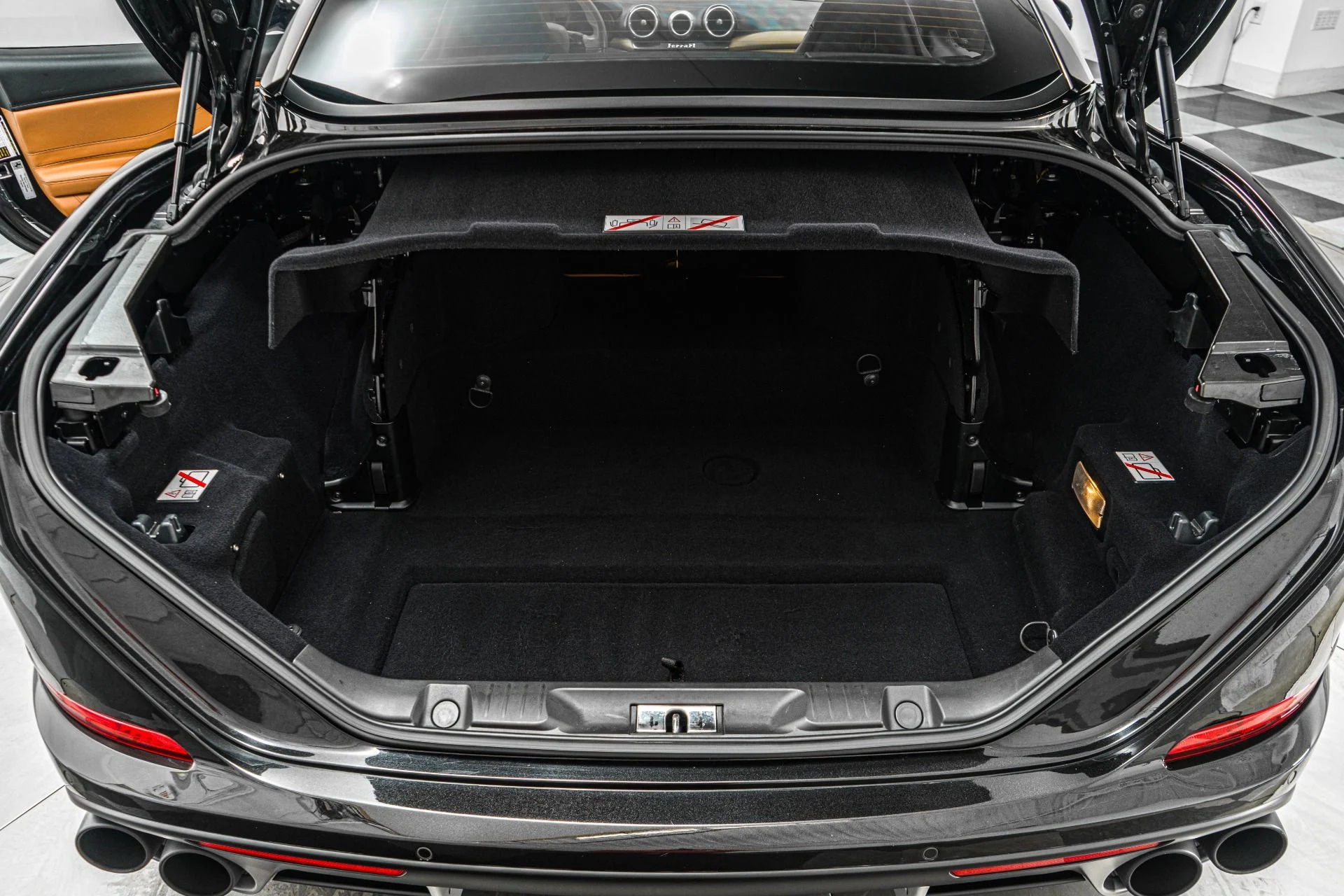 mph018_1544443181_Used_2015_Ferrari_California_T_1772230011_895600c0e0