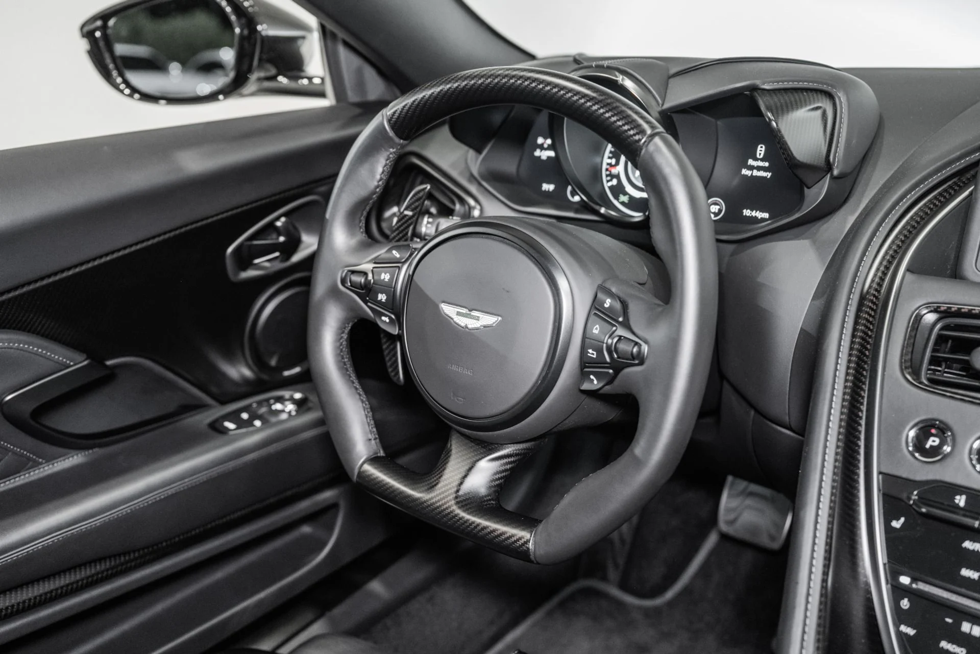 mph018_1549625049_Used_2023_Aston_Martin_DBS_770_Ultimate_1778011376_d2884c93f5