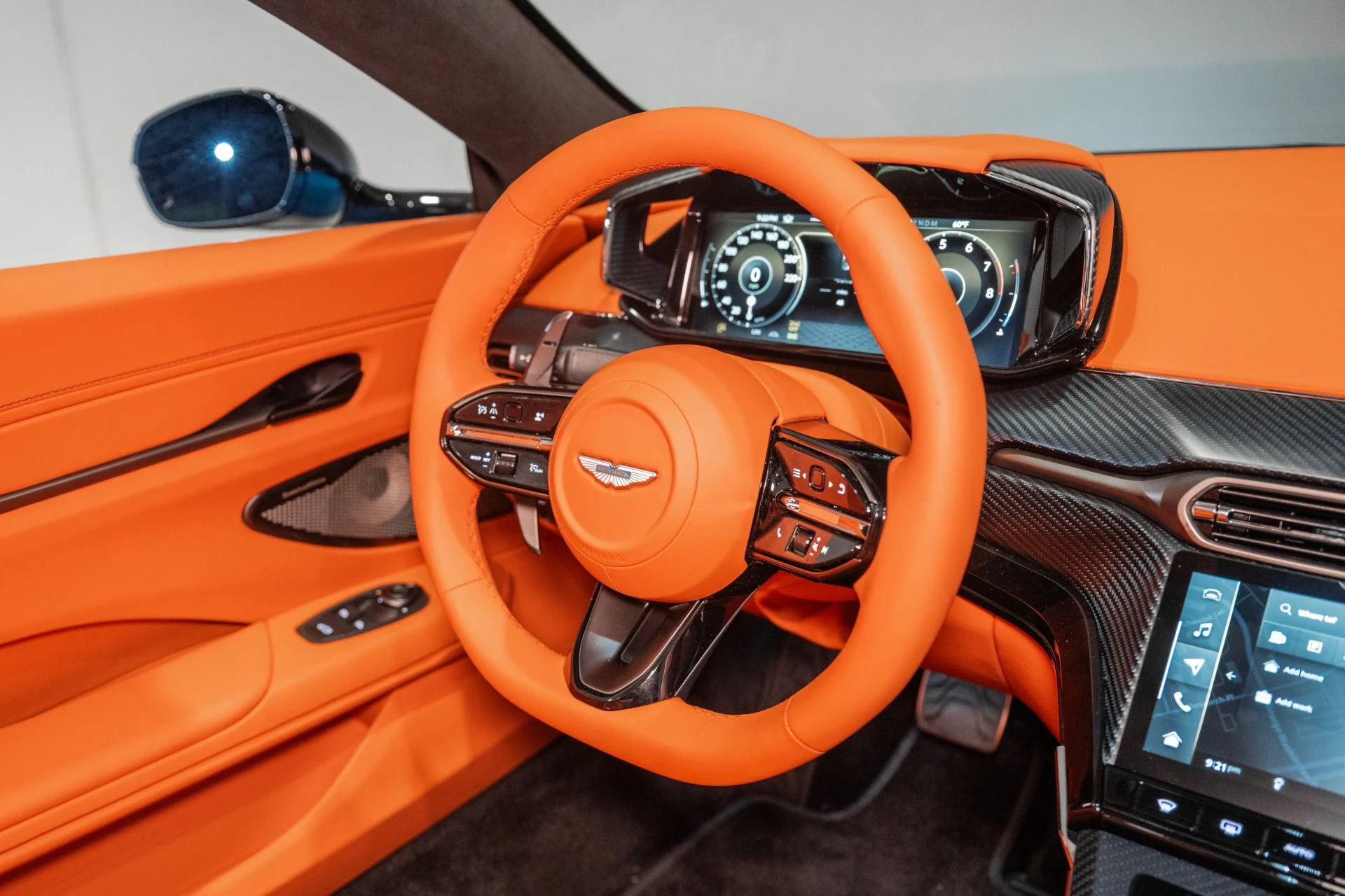 mph018_1551369553_New_2026_Aston_Martin_Vantage_Roadster_1761752064_cfc42f8f3e