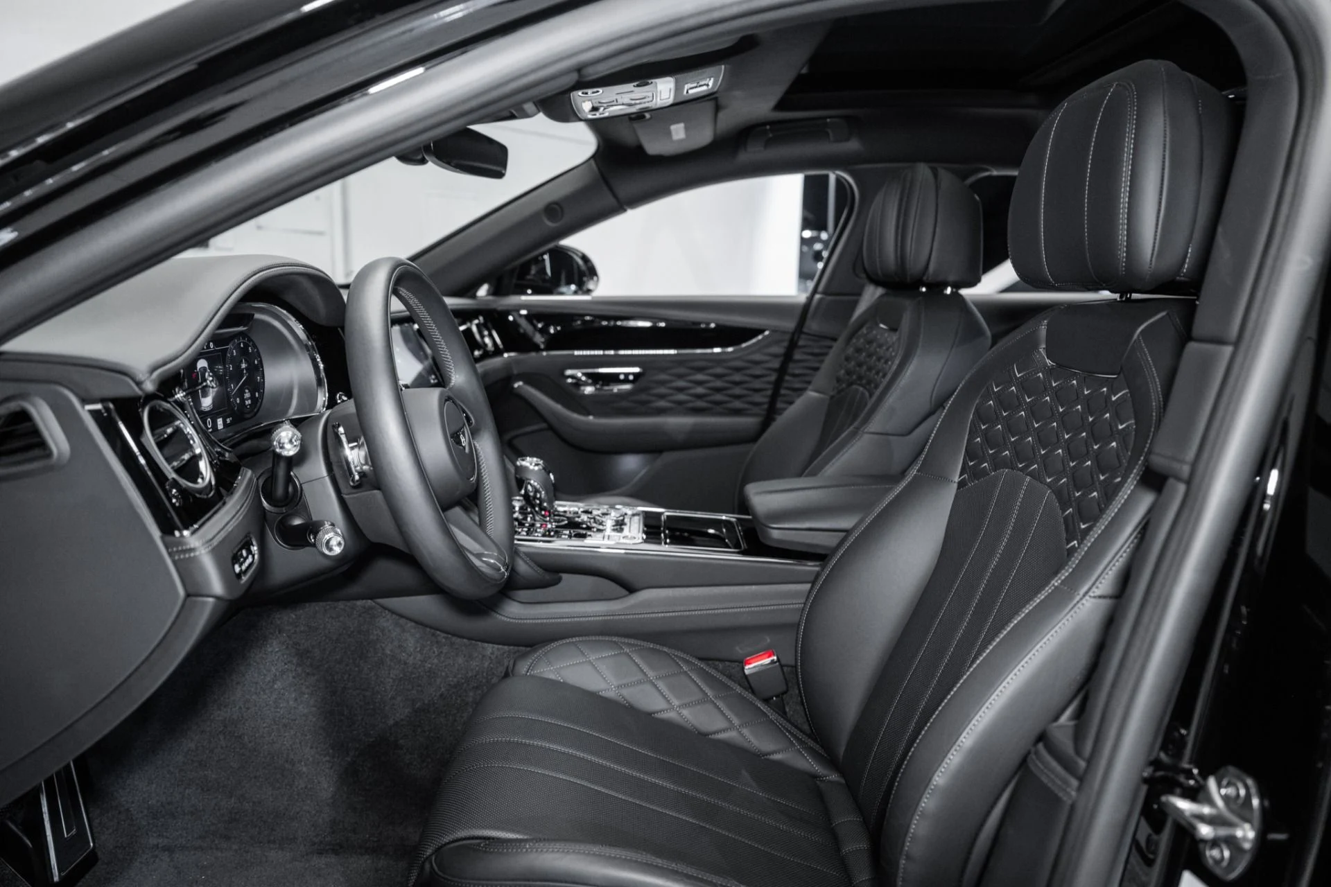 mph018_1559548163_Used_2024_Bentley_Flying_Spur_Speed_1741190012_7293e36512