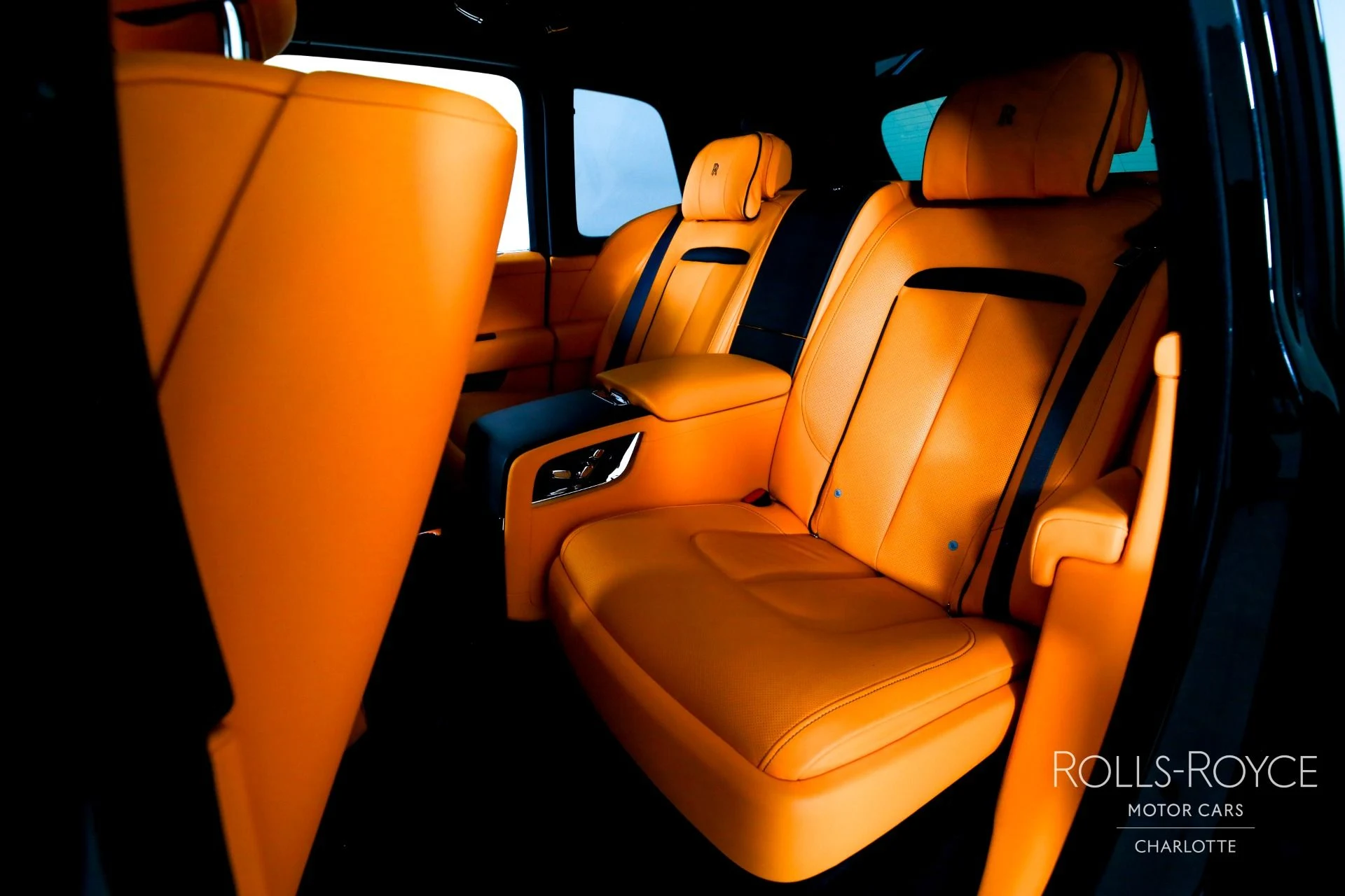 mph018_1561404521_Used_2023_Rolls_Royce_Cullinan_1780092744_9a95249c08