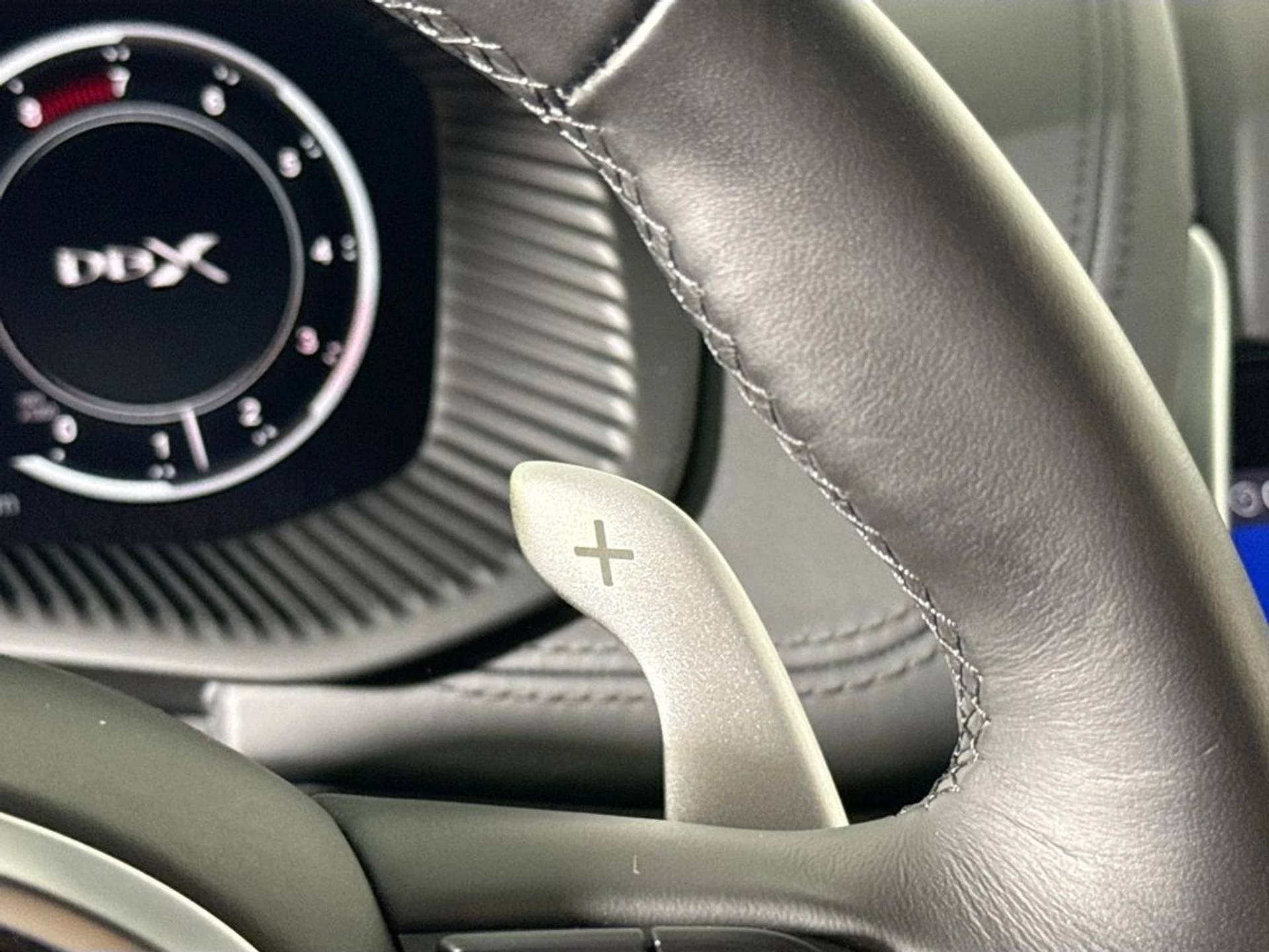 mph018_1564851343_used_2024_aston_martin_dbx_550_11350_23055053_19_1024_b8f763e3e0