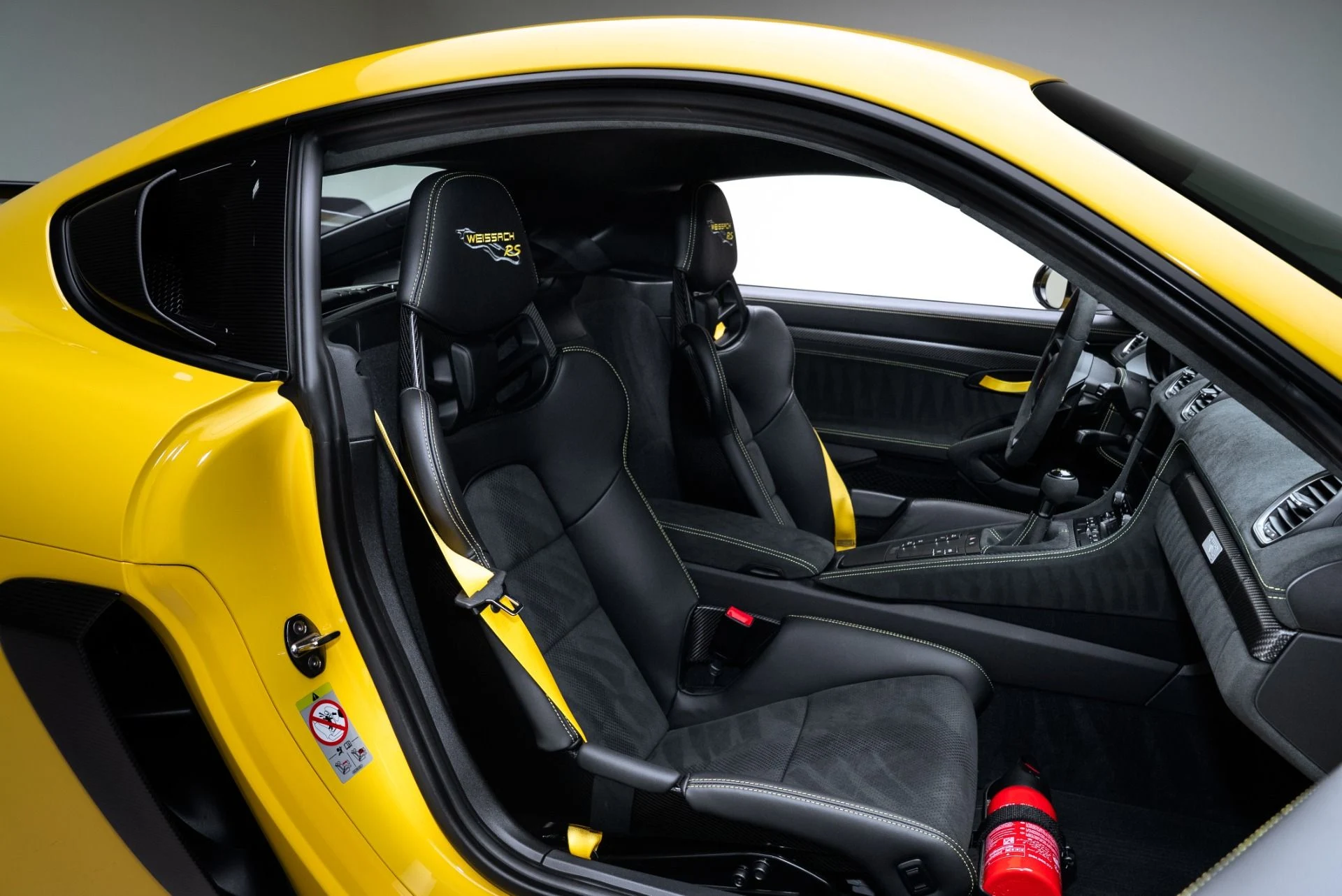 mph018_1574227116_Used_2024_Porsche_718_Cayman_GT_4_RS_1775511445_e8082ce080