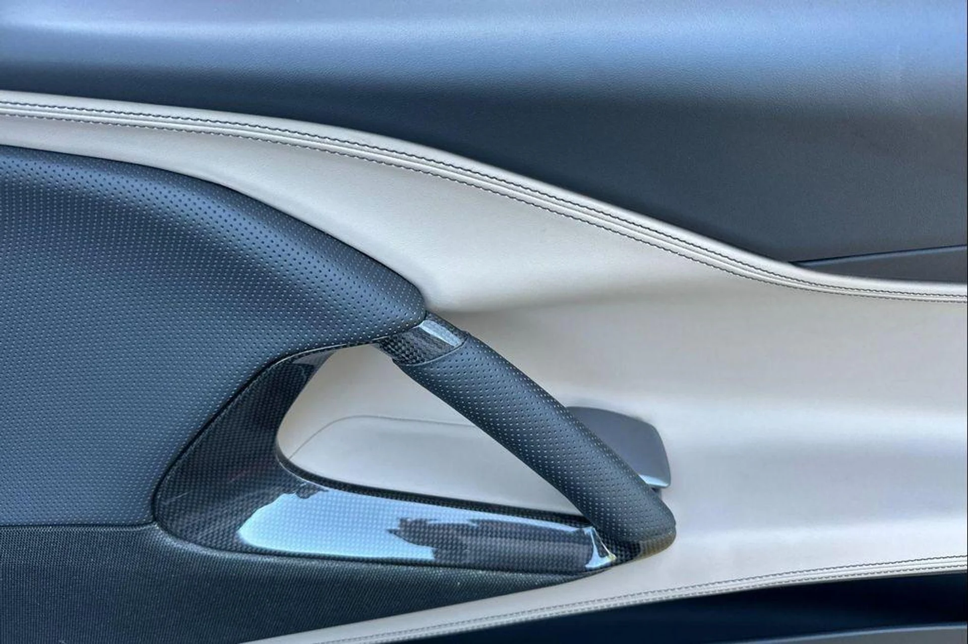 mph018_1583949907_D4_Rn_Tc0_Jz_BJ_Beew_H70y12_R_Axy_Nw_97eac5fb6b