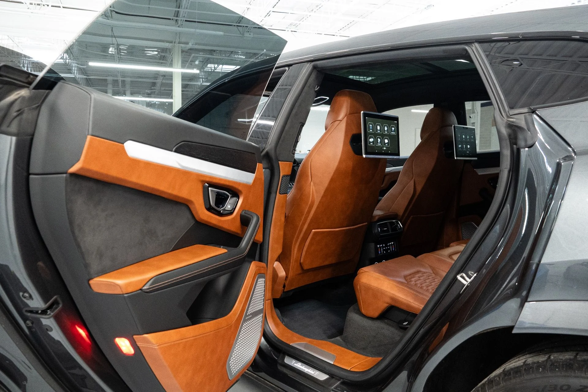 mph018_1591104276_Used_2019_Lamborghini_Urus_1770318658_15218d8091