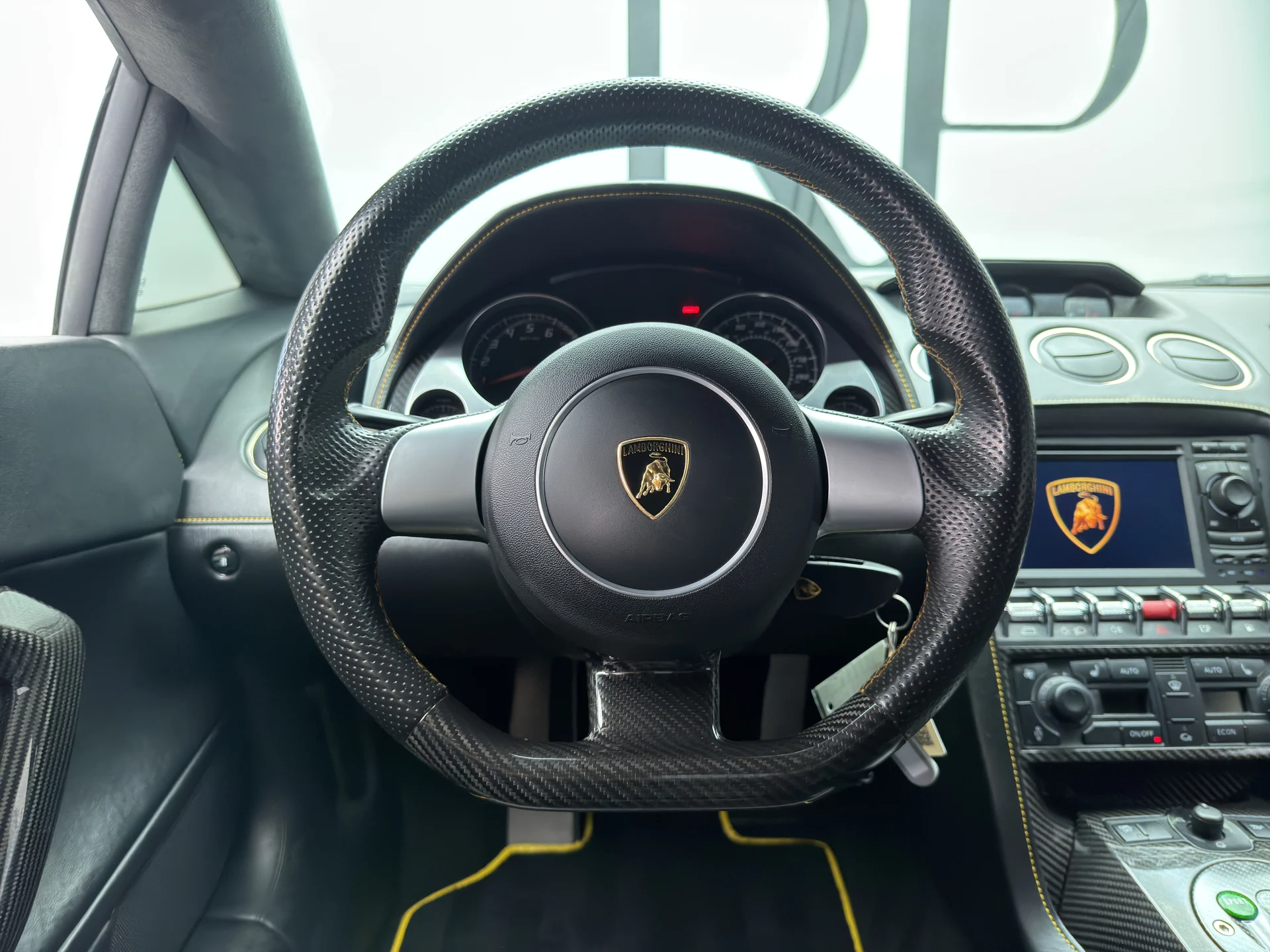 mph018_1596544317_CB_3916_interior_006_77d3454303