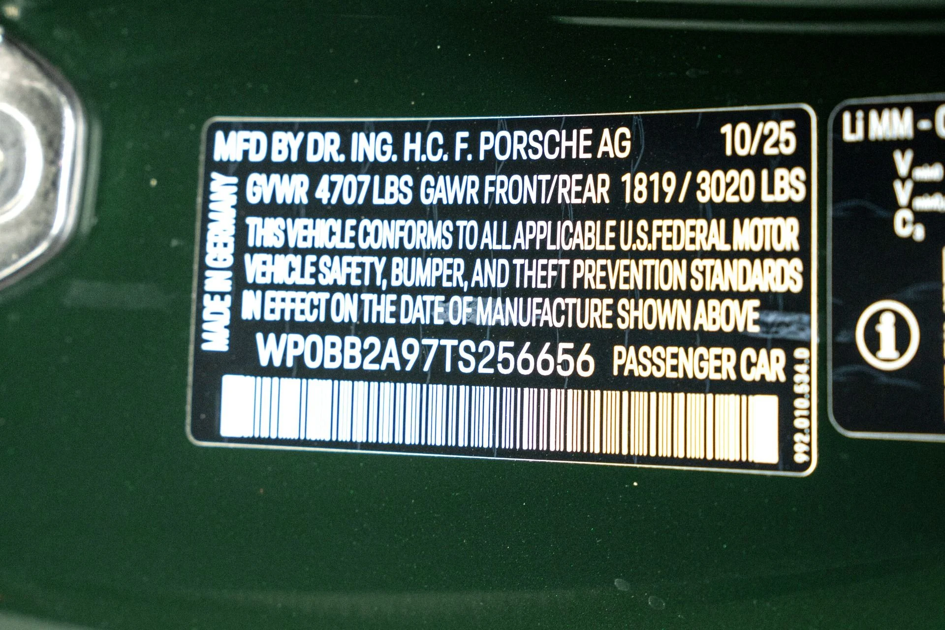 mph018_159795965_Used_2026_Porsche_911_Targa_4_GTS_T_Hybrid_Club_Leather_Interior_Carbon_Ceramic_Brakes_1768506443_8b5bbcb5d3