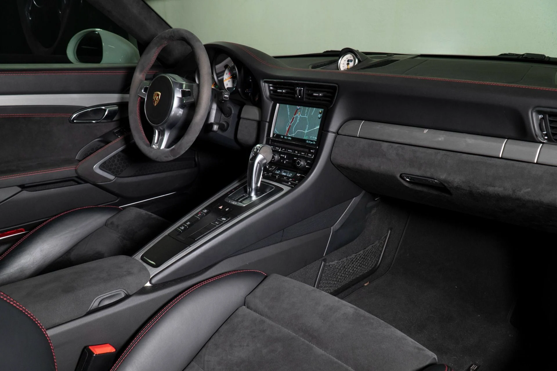 mph018_160150515_Used_2015_Porsche_911_GT_3_1777044815_b634074284