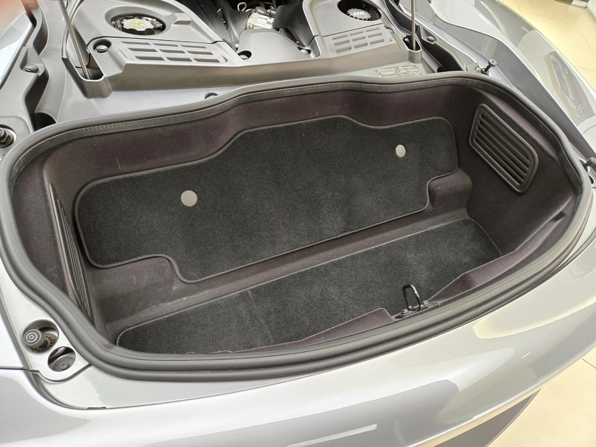 mph018_1605163261_Used_2022_Maserati_MC_20_1767077621_20b90b50bc