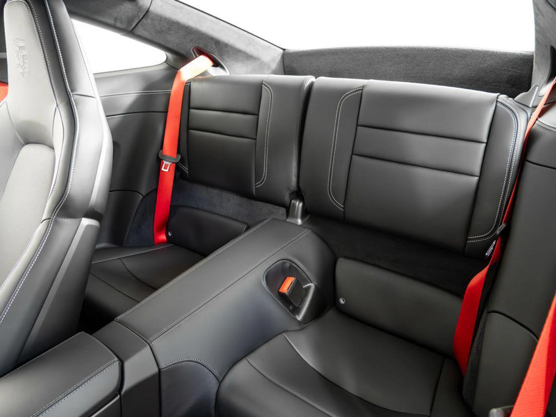 mph018_1610533197_I_Lh_Eca_X1bm82_Ccg_Uz_IO_Iuv_Lzh_I_0aa61d6028