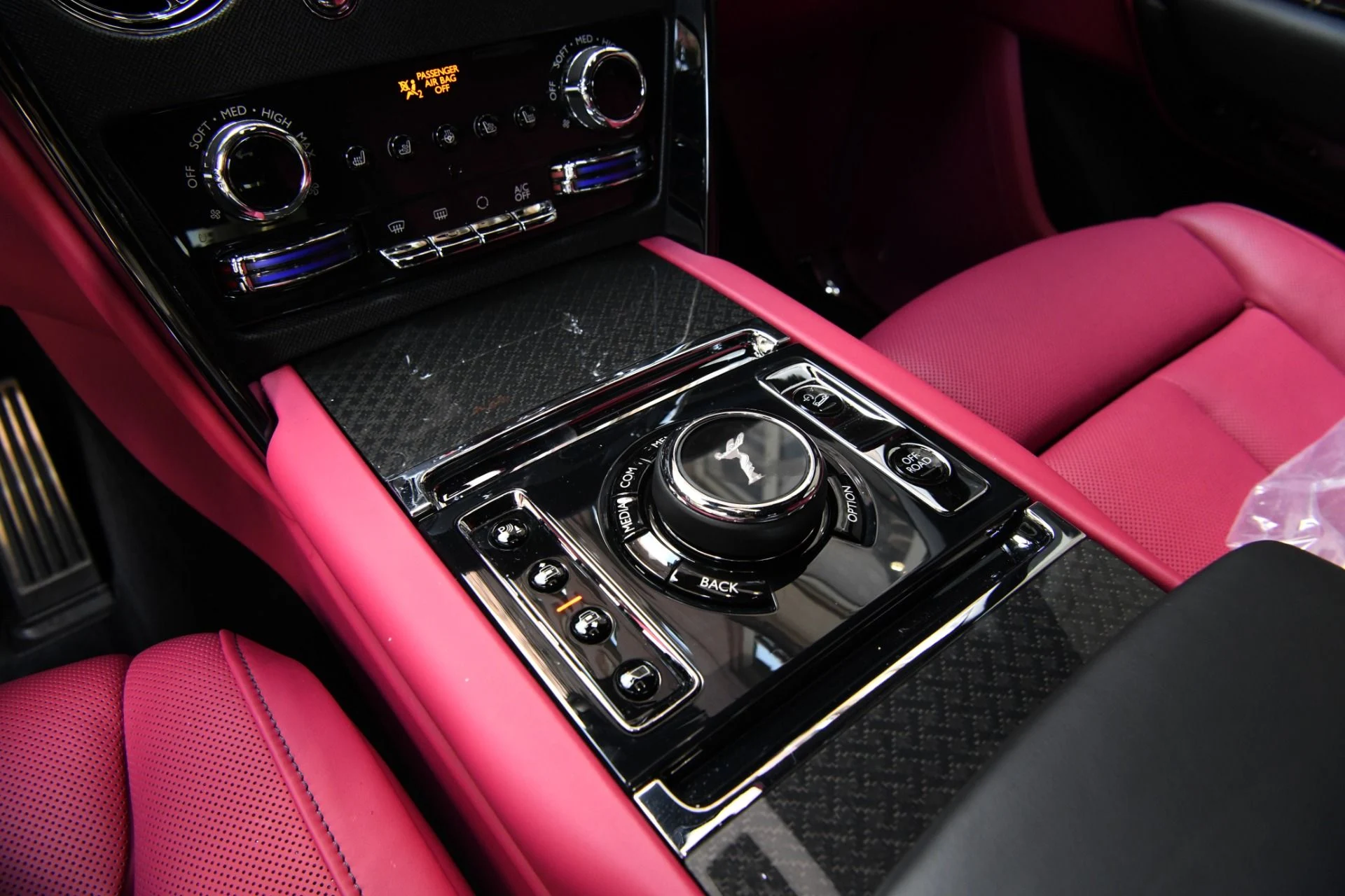 mph018_1613931291_10854_p20_l_bf97c469f7