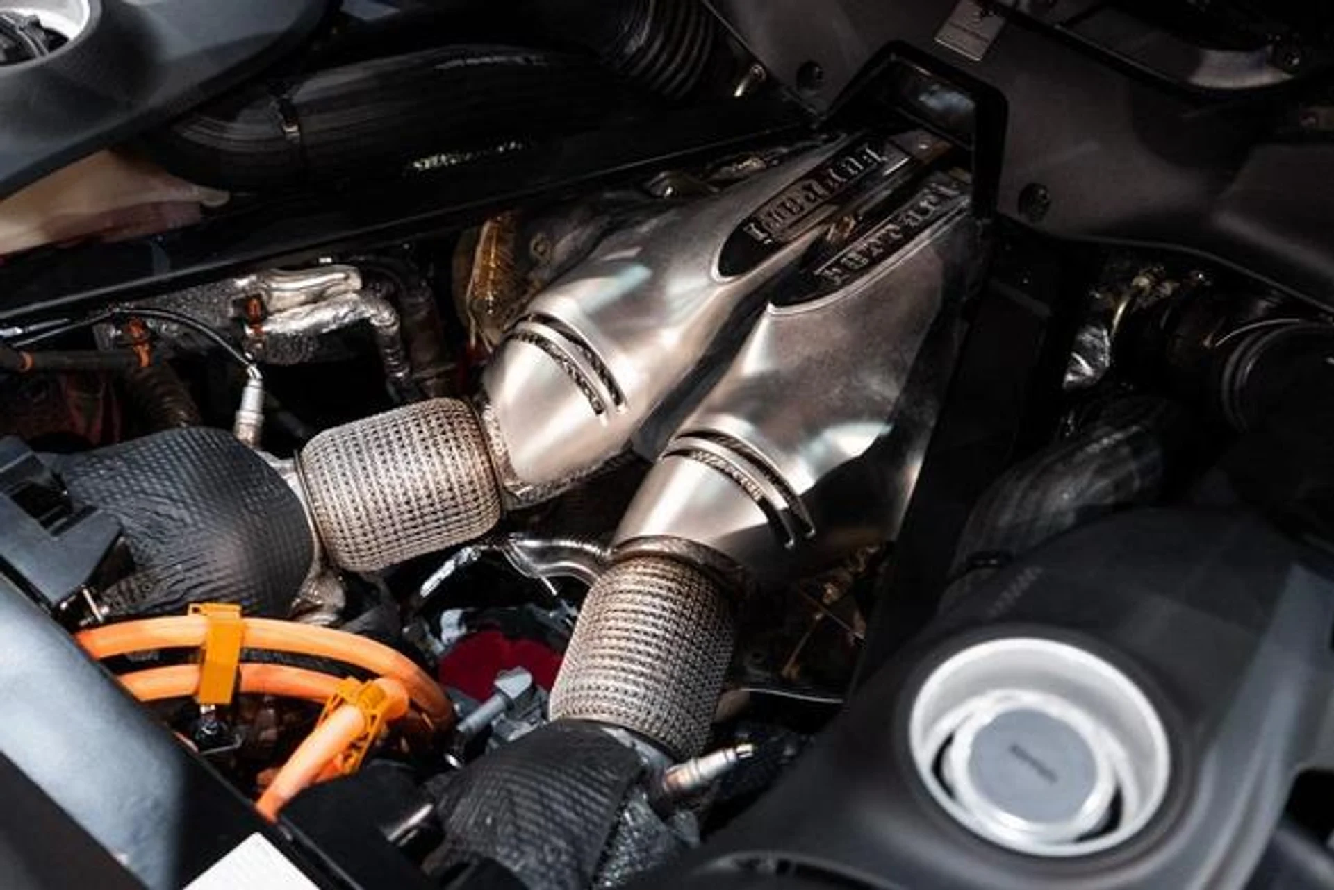 mph018_1616706997_EQL_1c_Jw_E_Dau7bv_RN_2ou_B9xp07_WA_4c22eb0e36