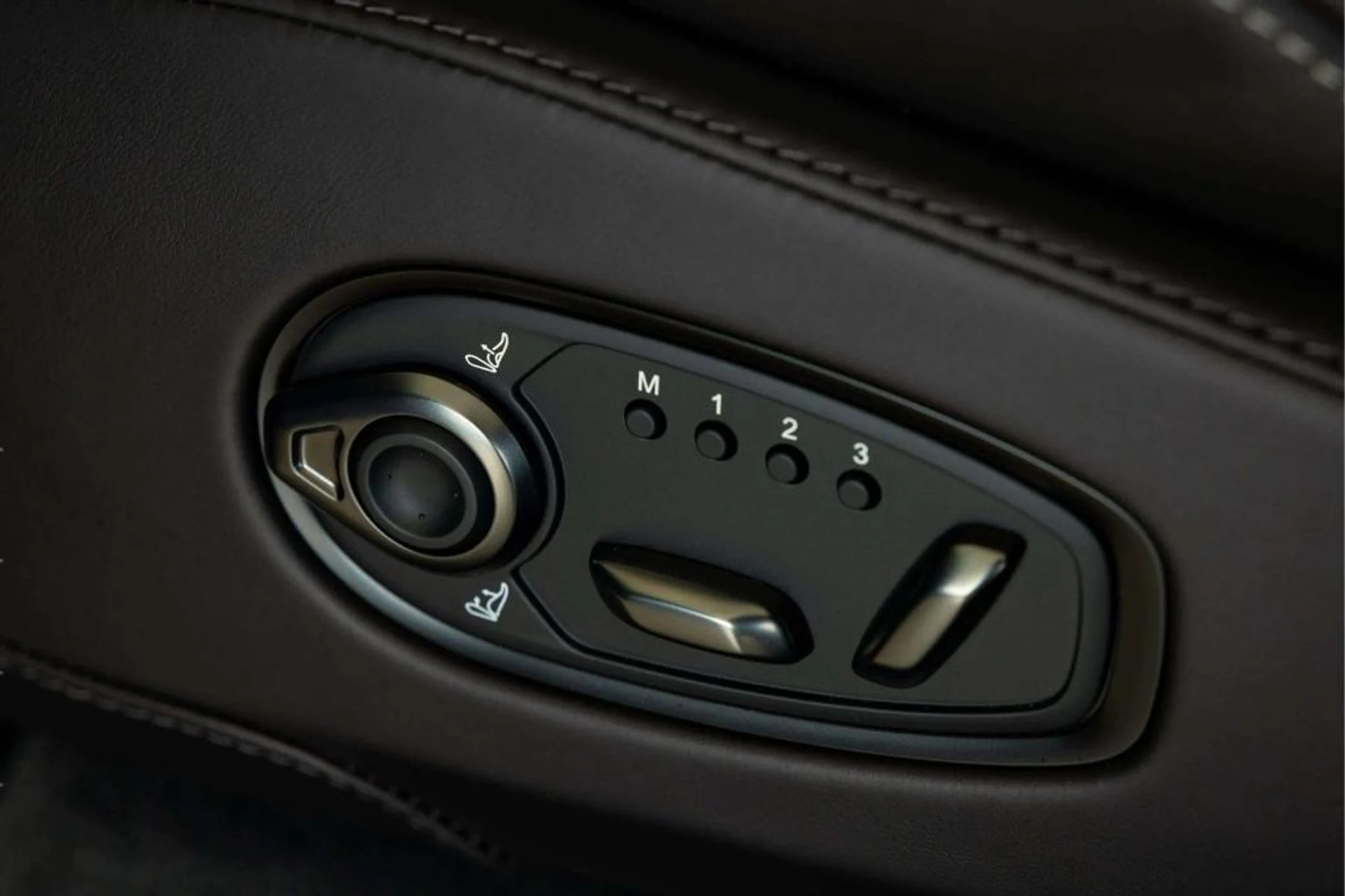 mph018_1619421593_Rc_V_Pwd_Nj_C0i_RY_6qd_Uds4_RHZAC_0_U_577af62d66