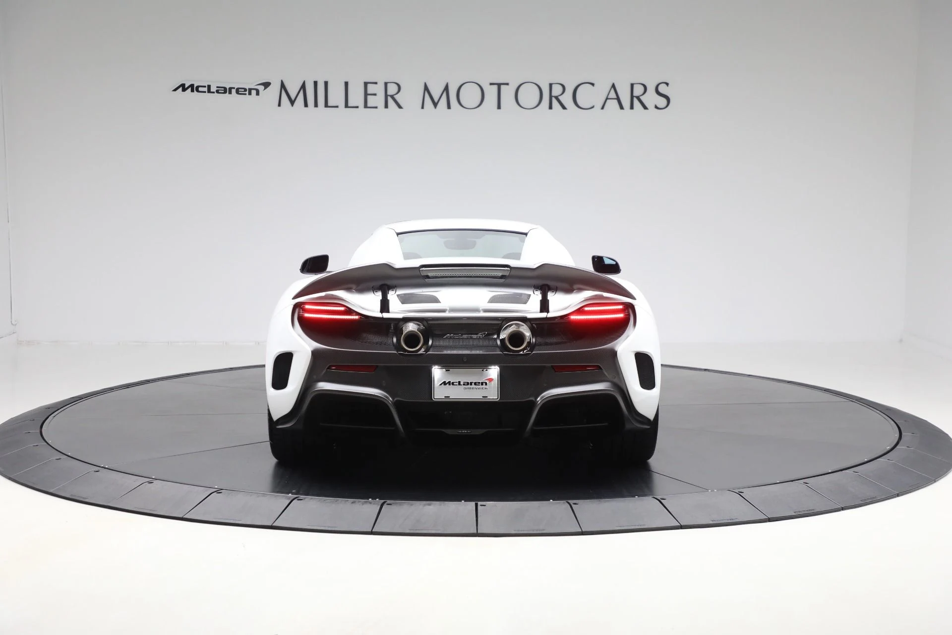 mph018_163515892_Used_2016_Mc_Laren_675_LT_Spider_00a8cb5a5a