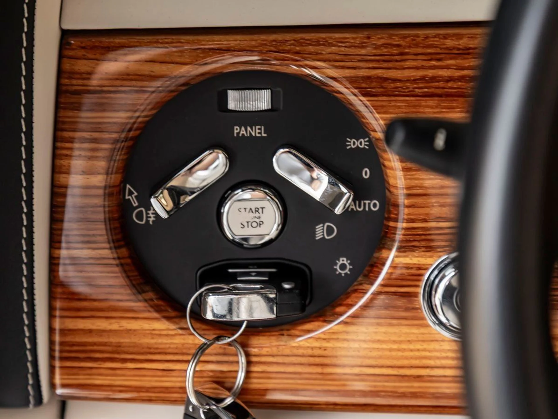 mph018_164546069_19_3982c7b567