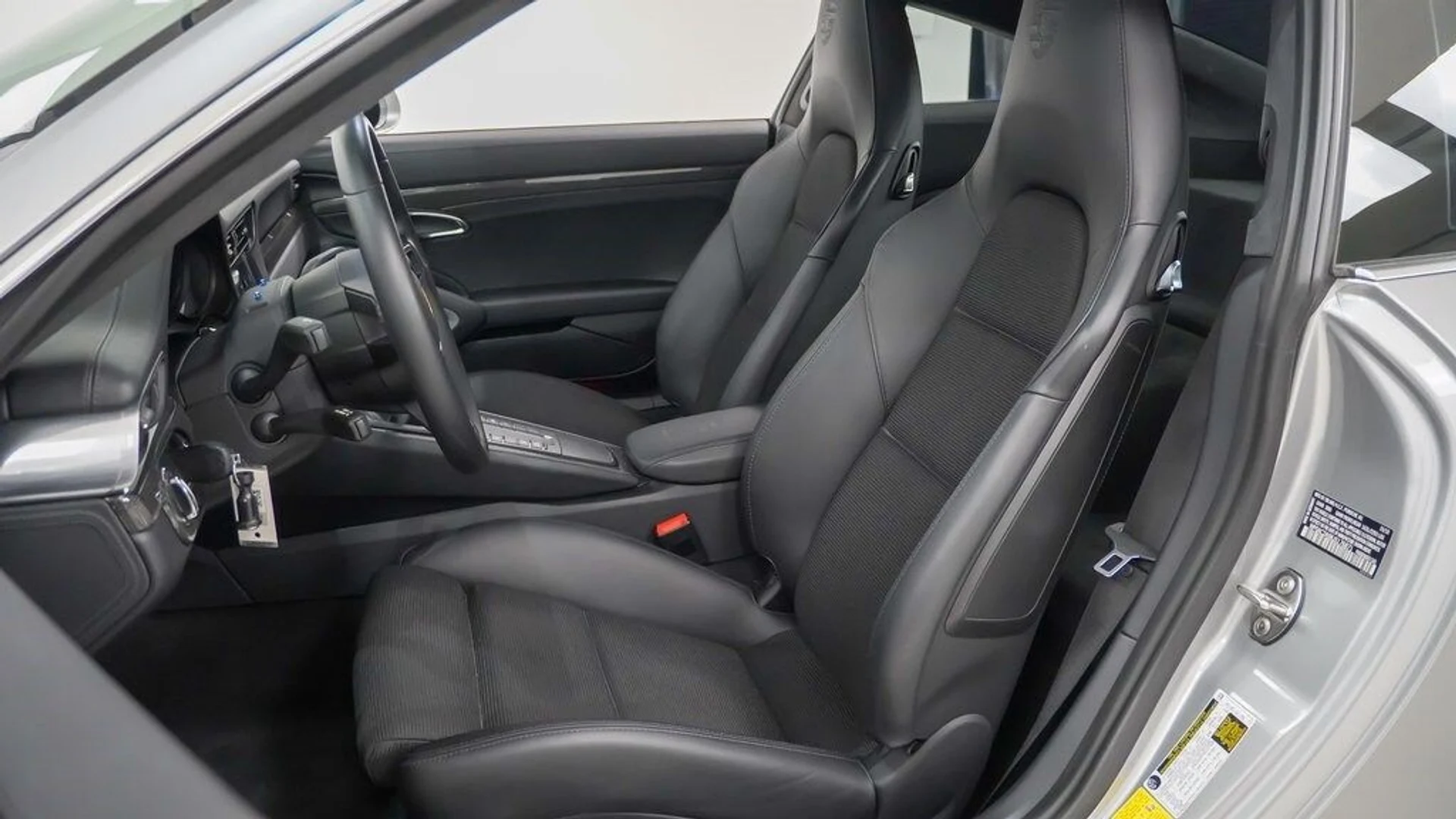 mph018_165508282_11d3f8df970f600098198a172ca371e4x_a2890b94ae