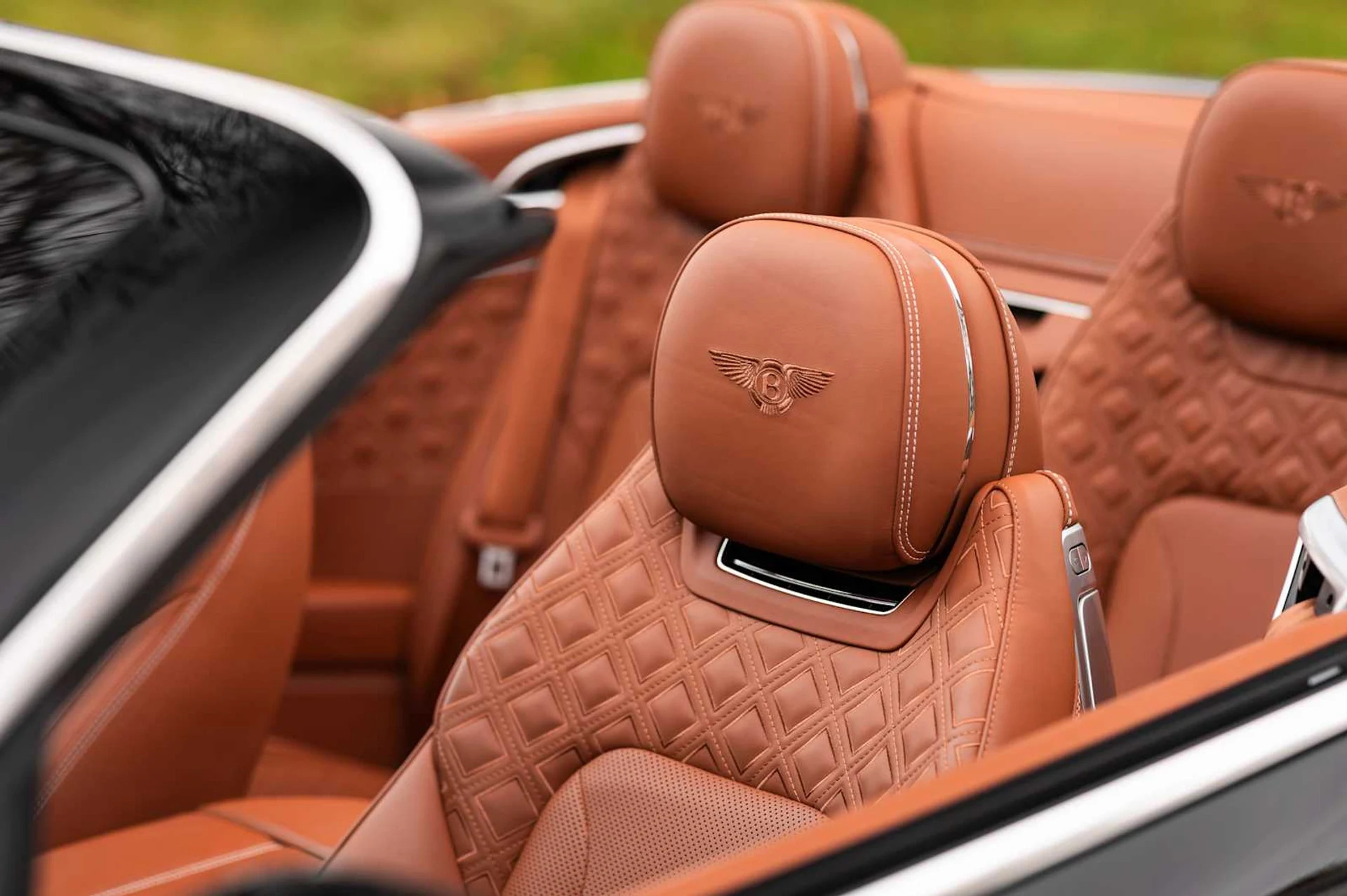 mph018_1655901794_9f74b241264a7fd85a1dd48244832eb3x_3ee8f5312e