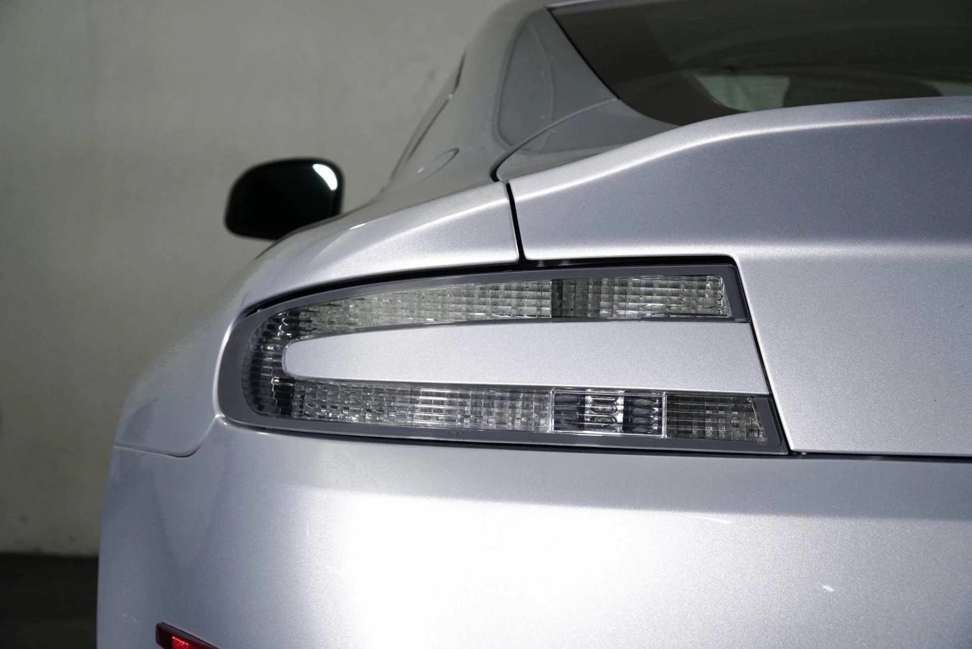 mph018_165786533_Used_2016_Aston_Martin_V8_Vantage_S_1775836996_9eebd0dd05