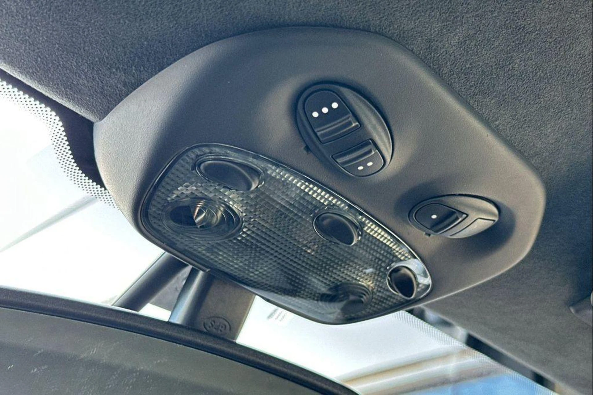 mph018_1665095724_e_J8q_O_Irq_L_Df_NN_9vf_Uh_DH_5o_Eb4_I_c8f3dbe10a