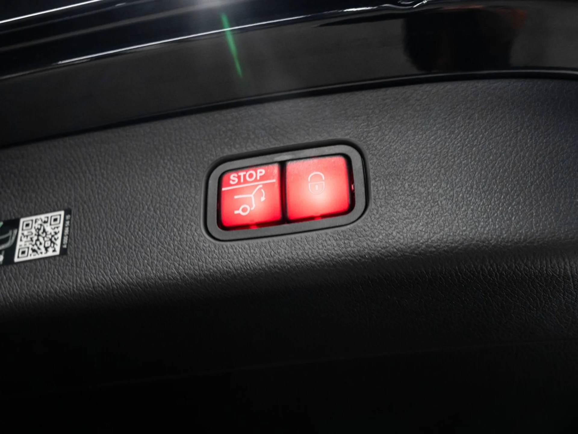 mph018_1672585647_mercedes_benz_glc_2025_0fd22150d0